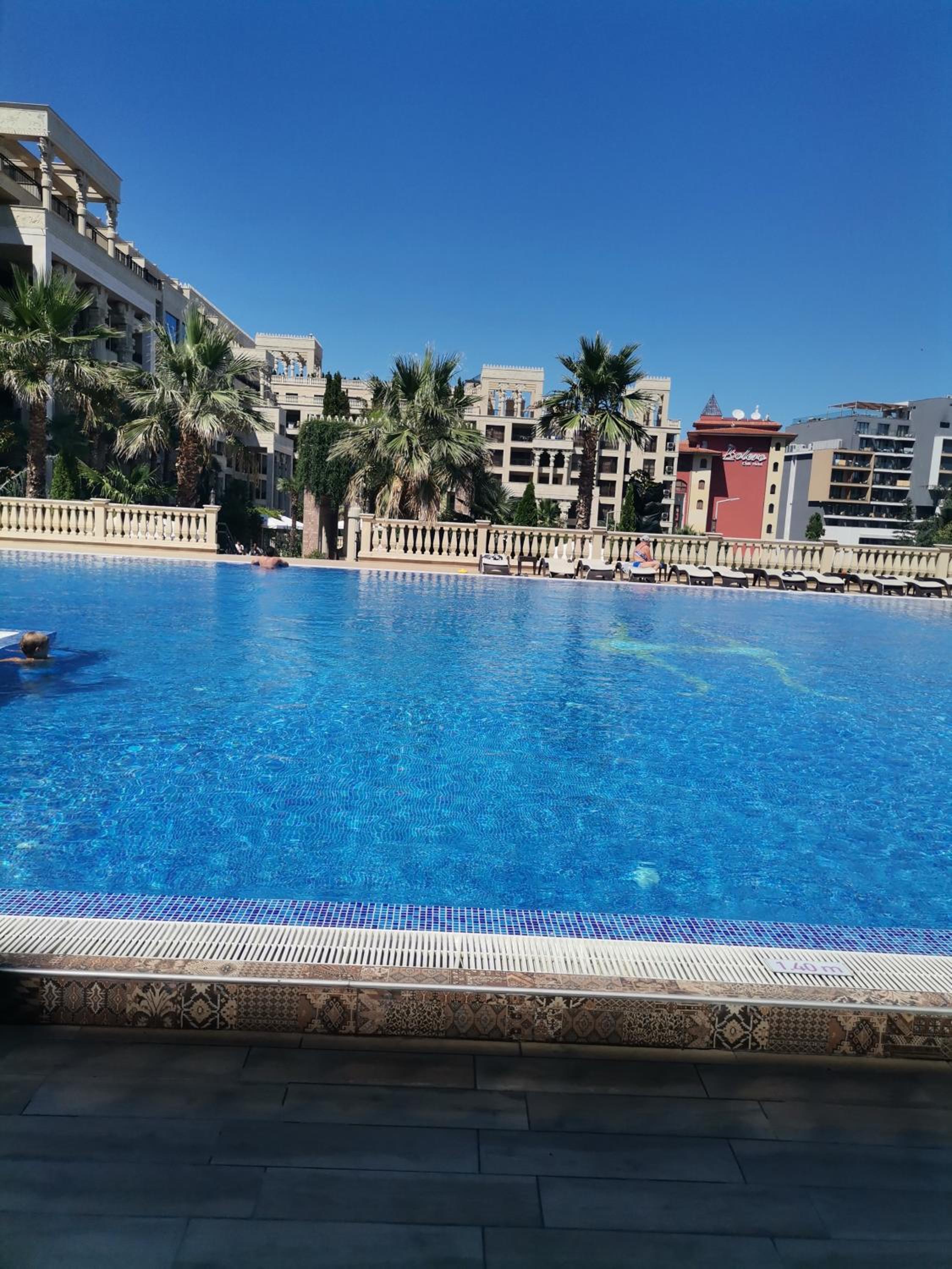 Argisht Luxury Apartment Golden Sands