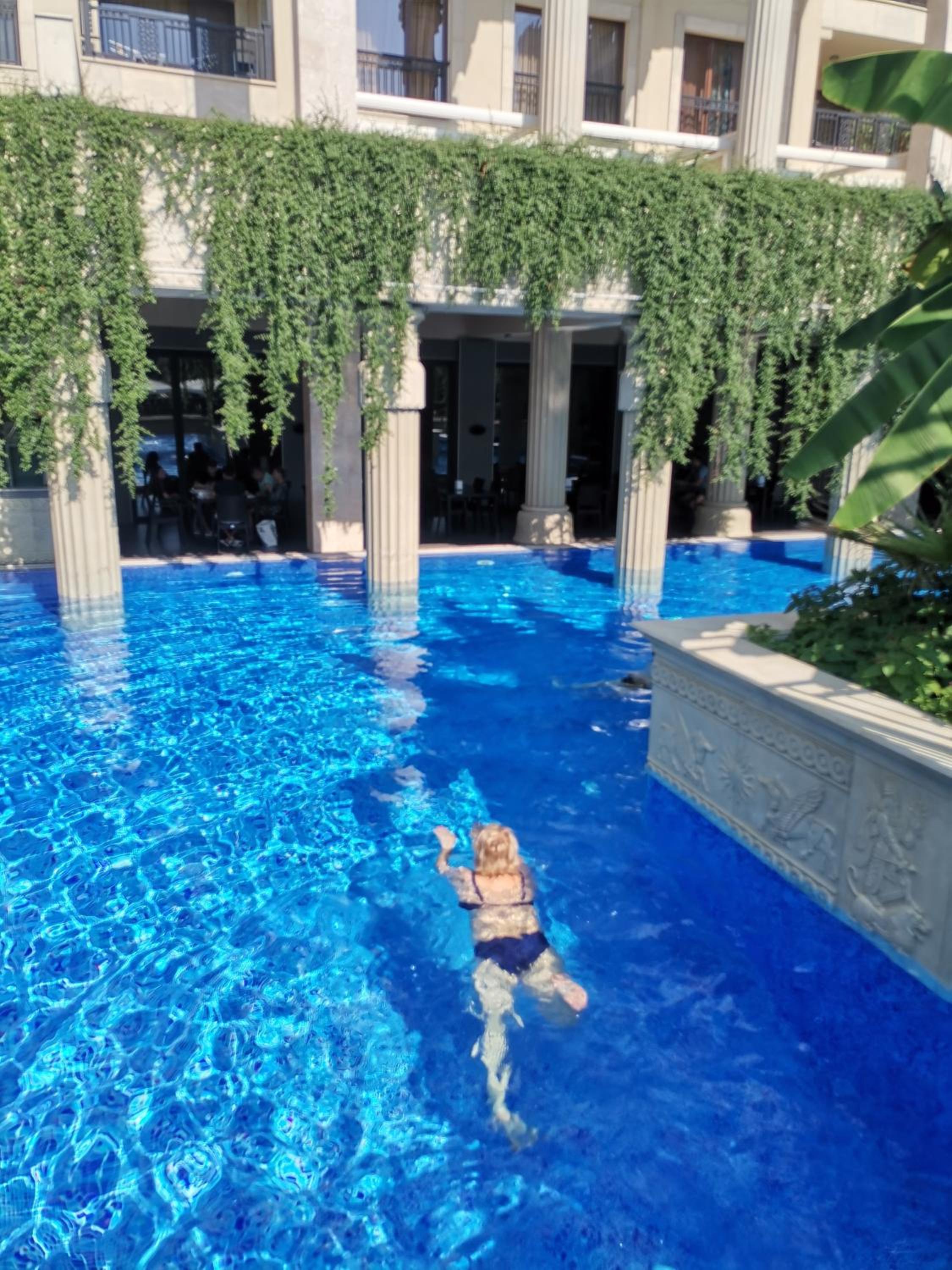 Argisht Luxury Apartment Golden Sands
