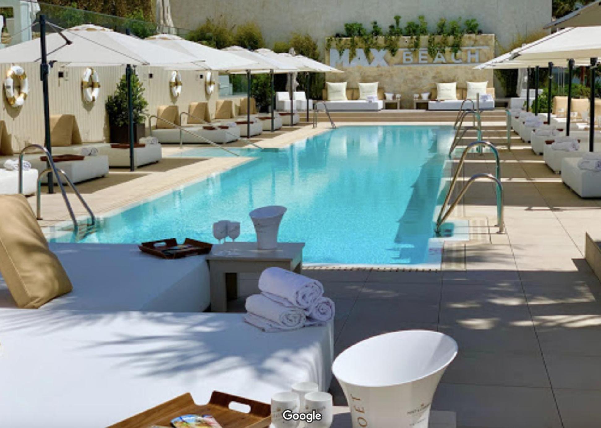 Renovated two bedroom apartment in Riviera close to the beach