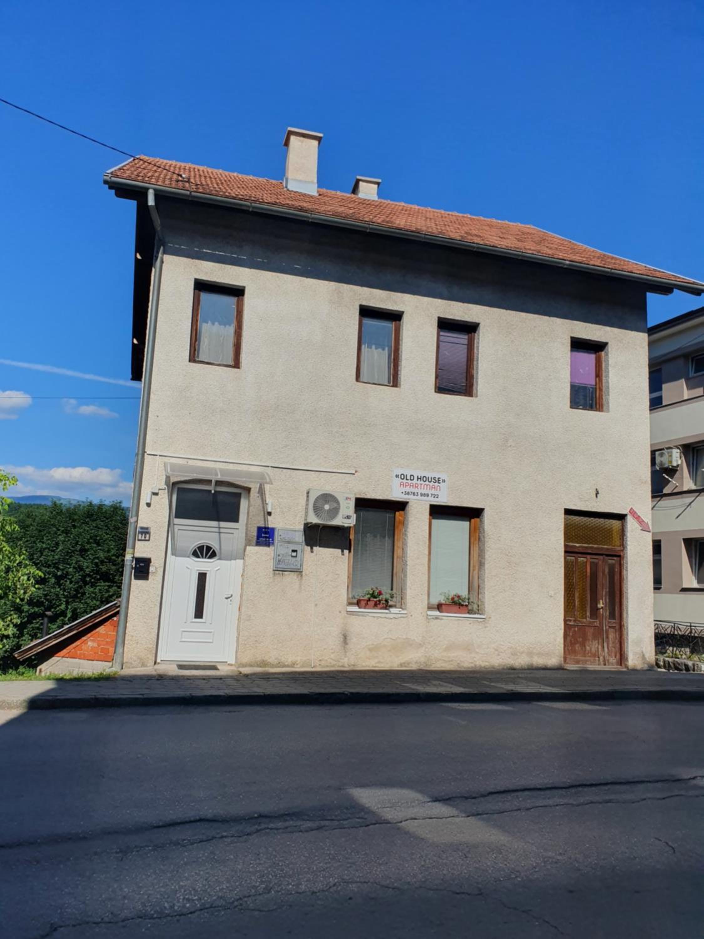 OLD HOUSE