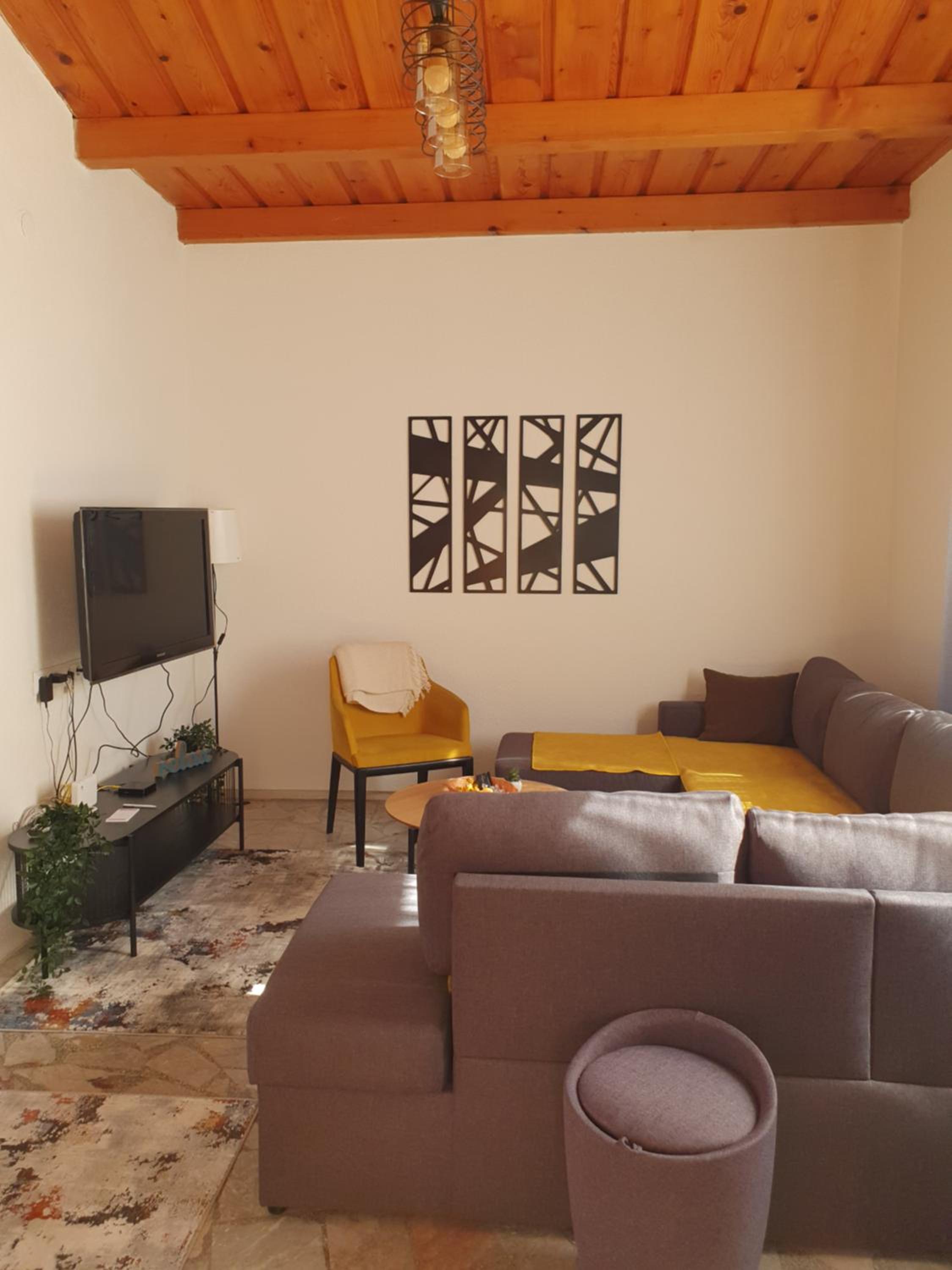 OLD HOUSE