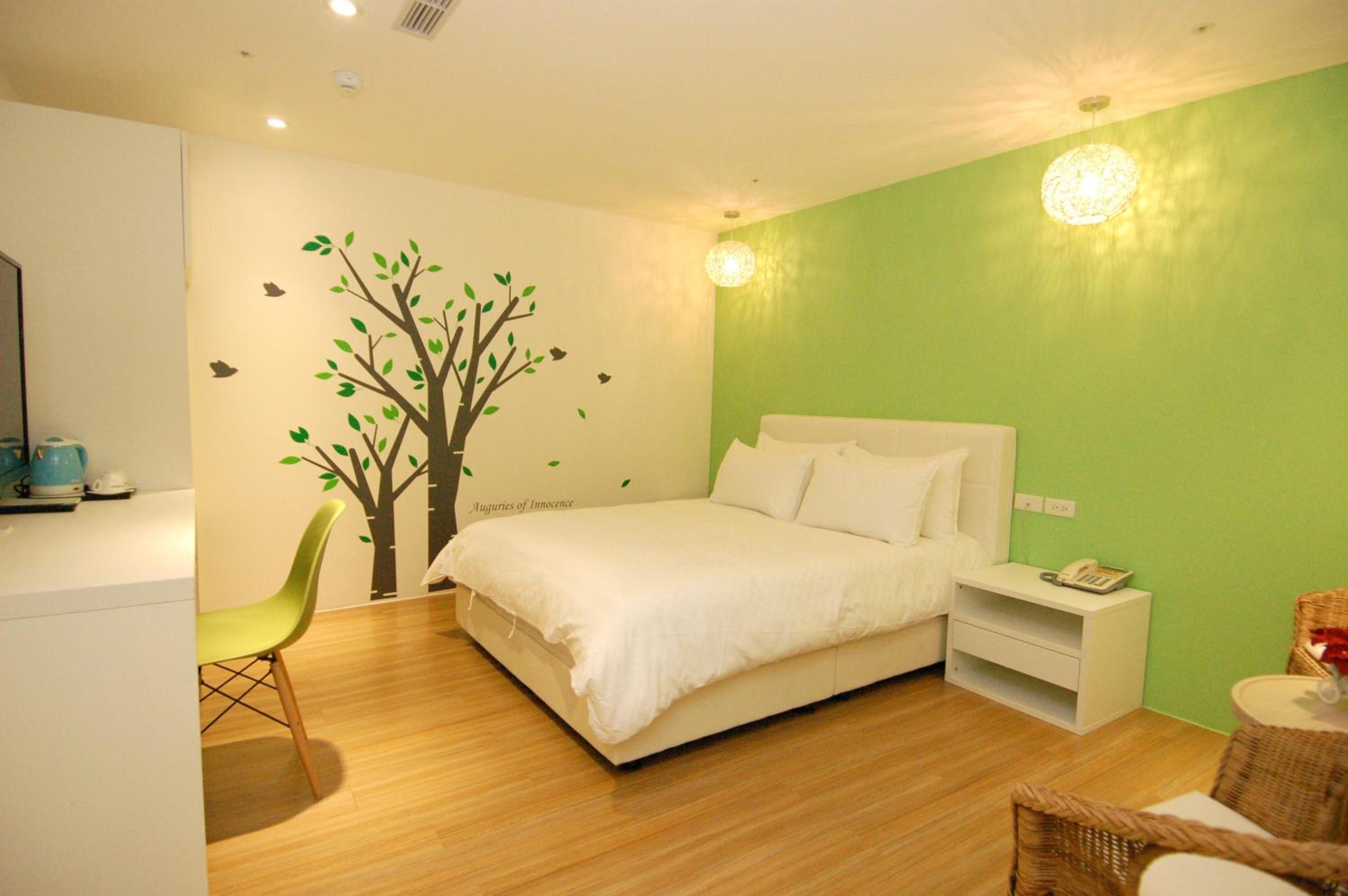 Season 5 Inn