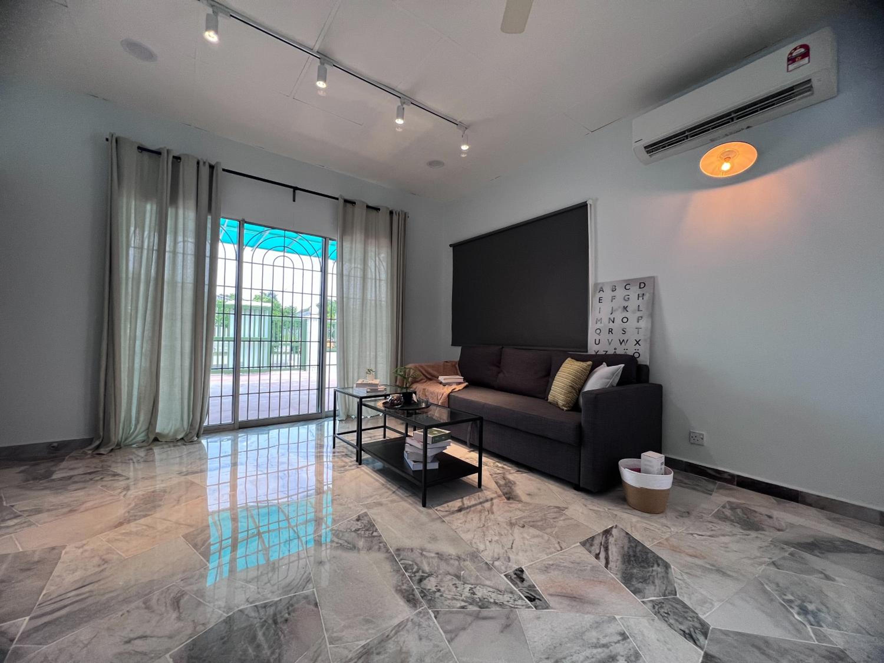 Kajang Mewah Party Event Space Homestay By Wonderpoly