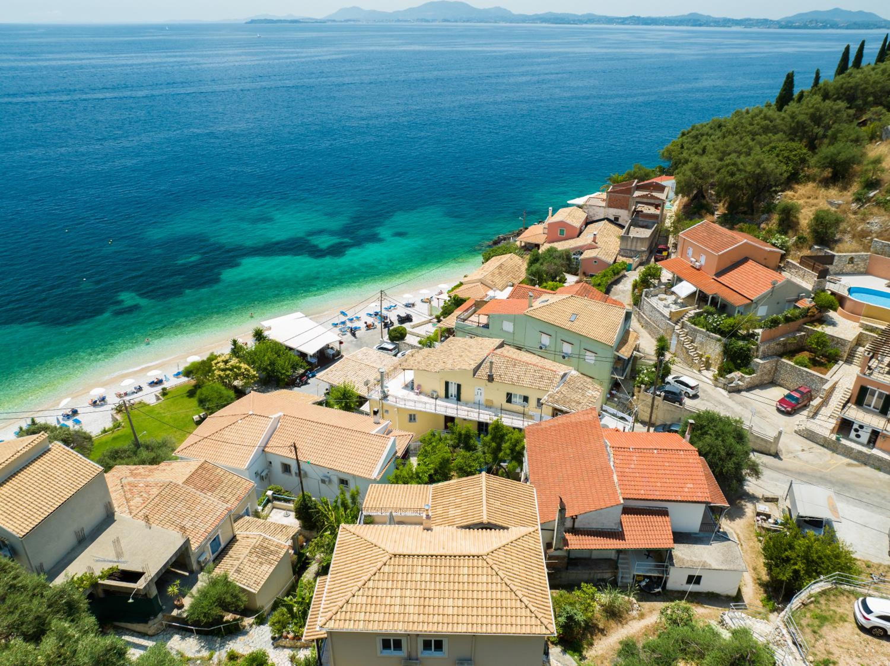 Beach villa Aetos kaminaki Nissaki view 4