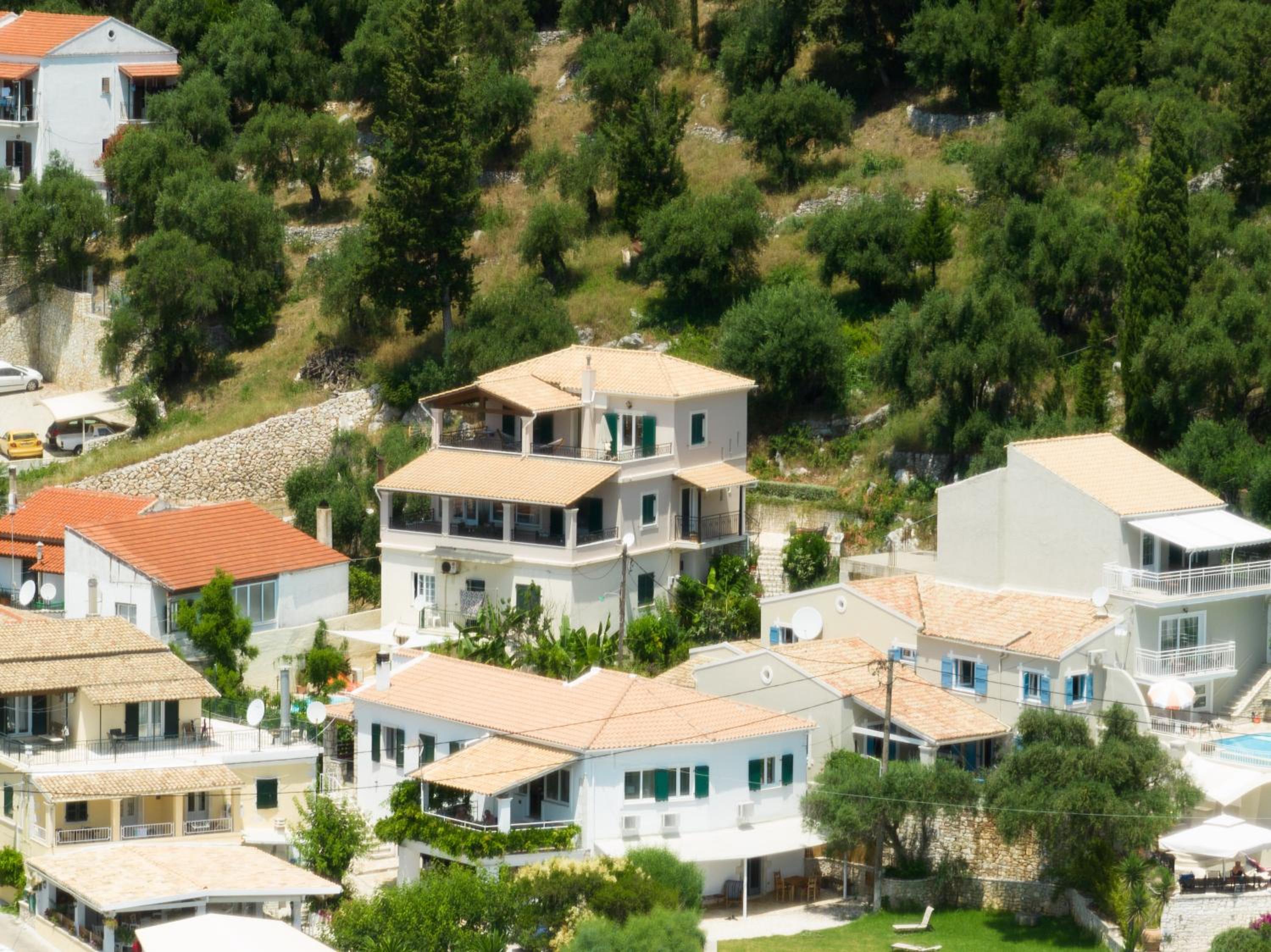 Beach villa Aetos kaminaki Nissaki view 2