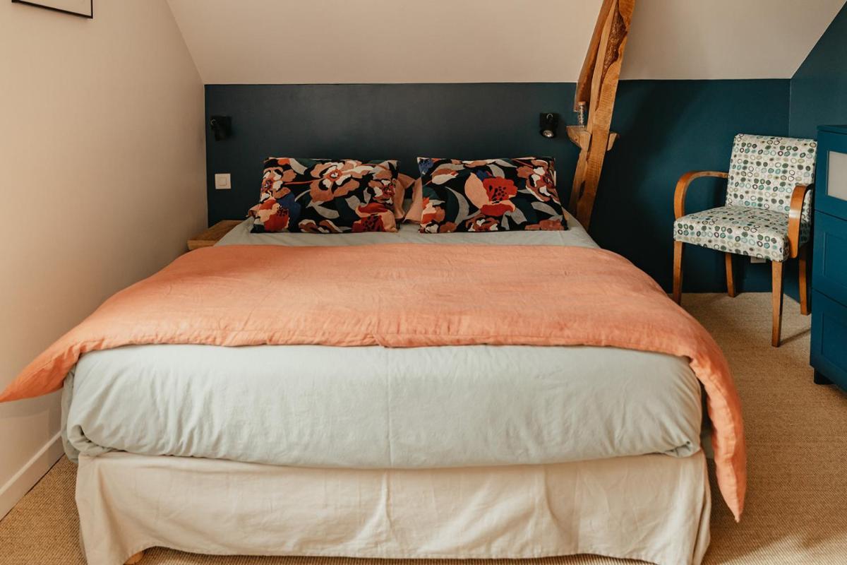 LE CLOS POULAIN Chambres d'Hôtes de charme au calme proche Bayeux et Gîtes cosy pour 2