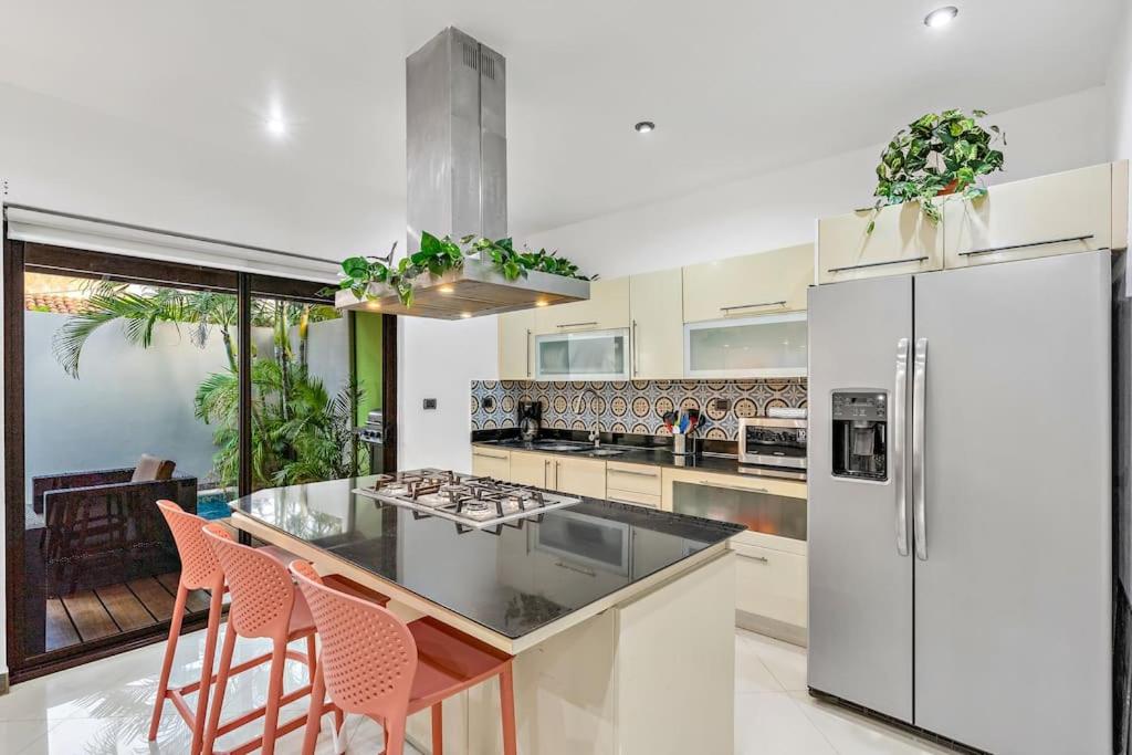 Casa Mojito~Serene 2 bedroom with prime location!