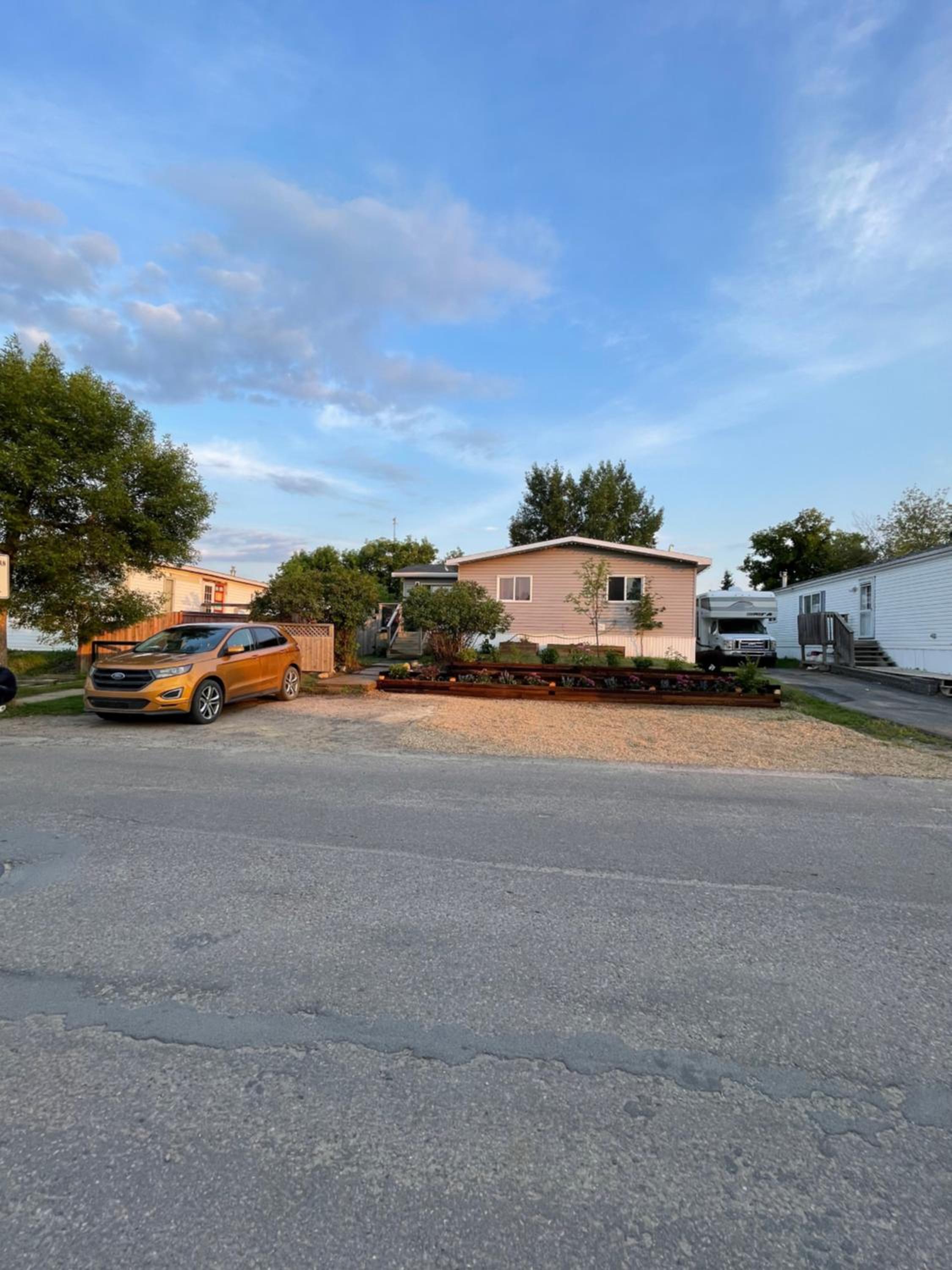 Fort Mcmurray Vacations - Lemon Tree Inn - Property Image 4