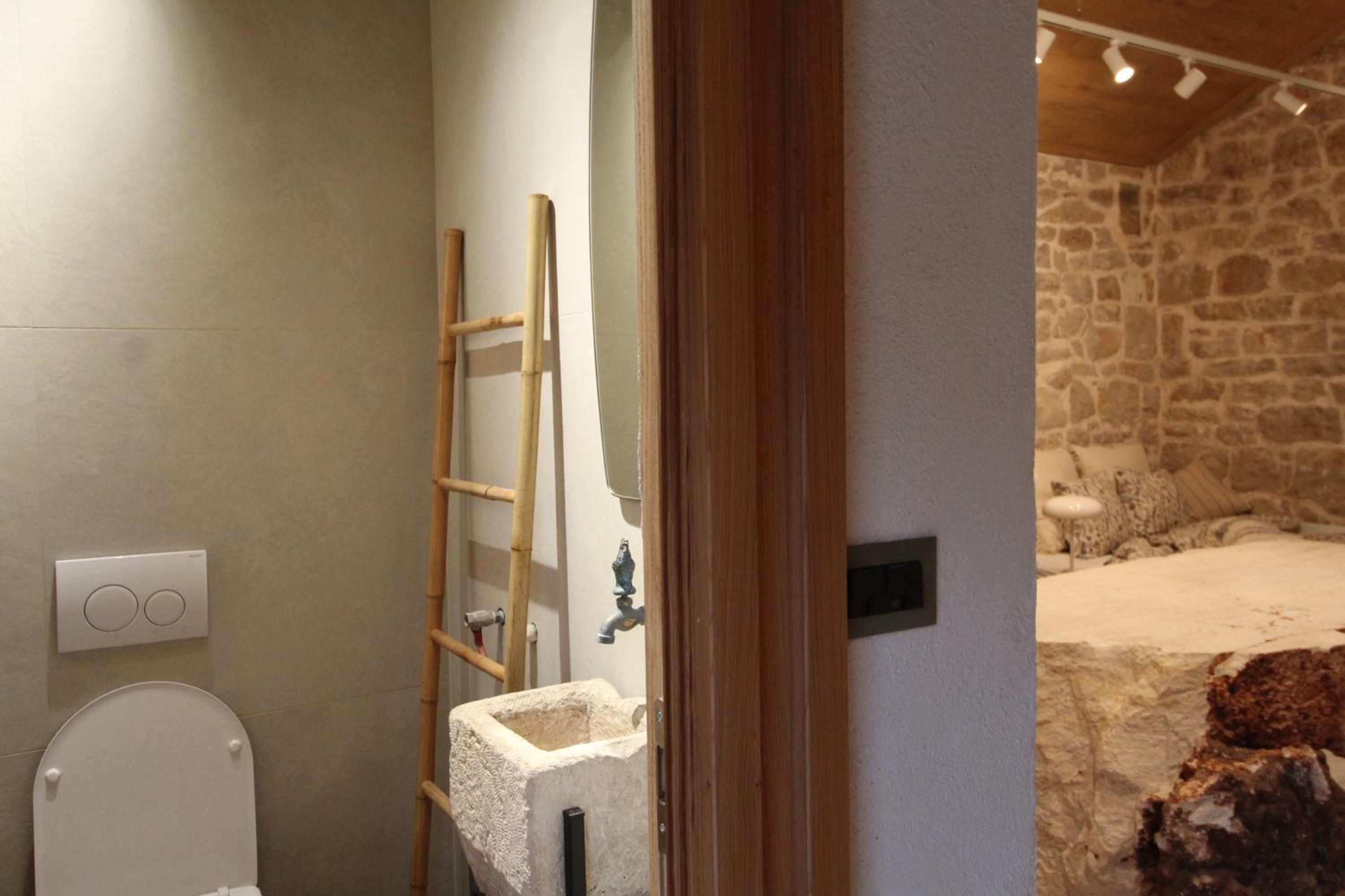 Casa Petra, village stone house view 4