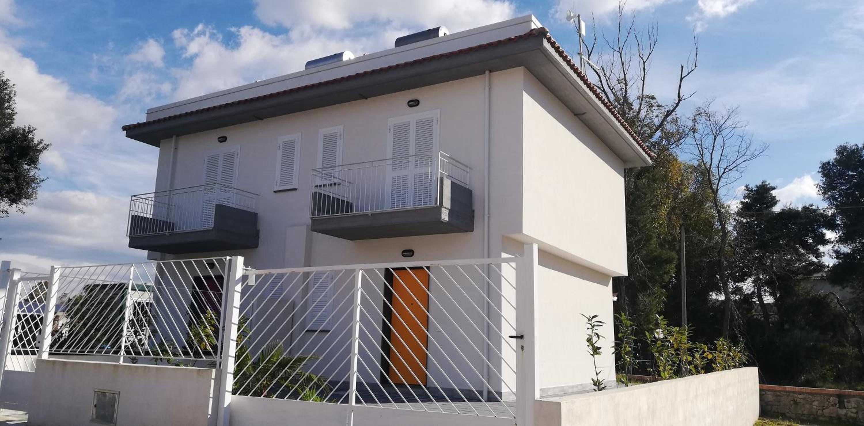 casa Yellow sul mare con spiaggia privata view 2