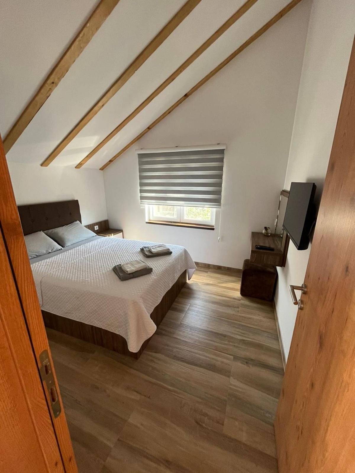 Zanes Guest House