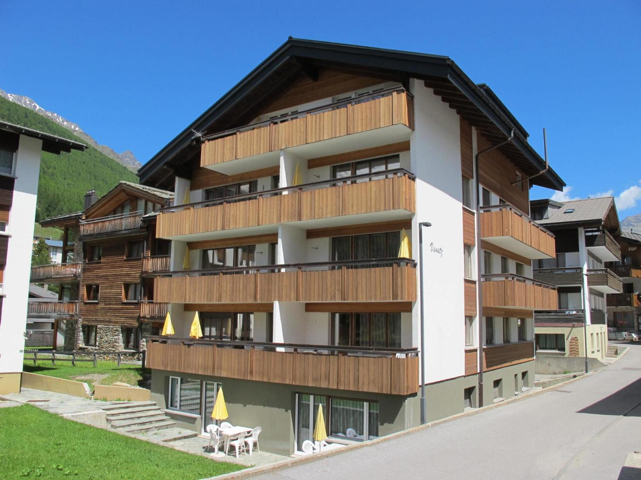 Appartementhaus Venetz SAAS107 ruhige Lage direkt an SKIBUSHALTESTELLE view 4