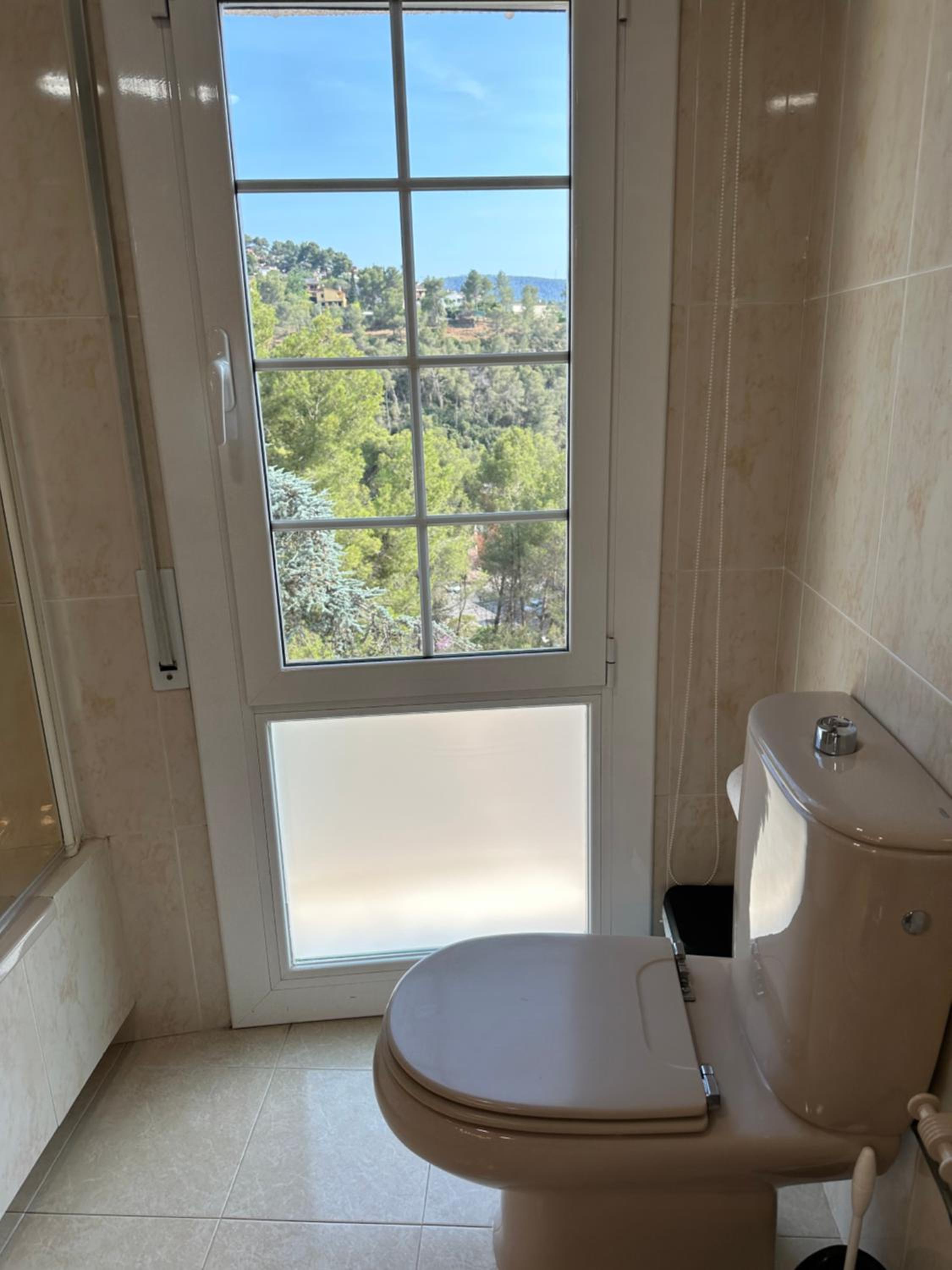 Sunny forest Villa near Barcelona