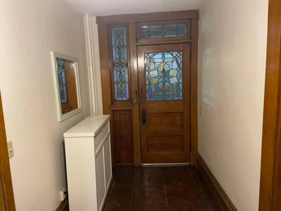 Oakridge House. Spacious and historic home in downtown Ironton, Ohio. view 4