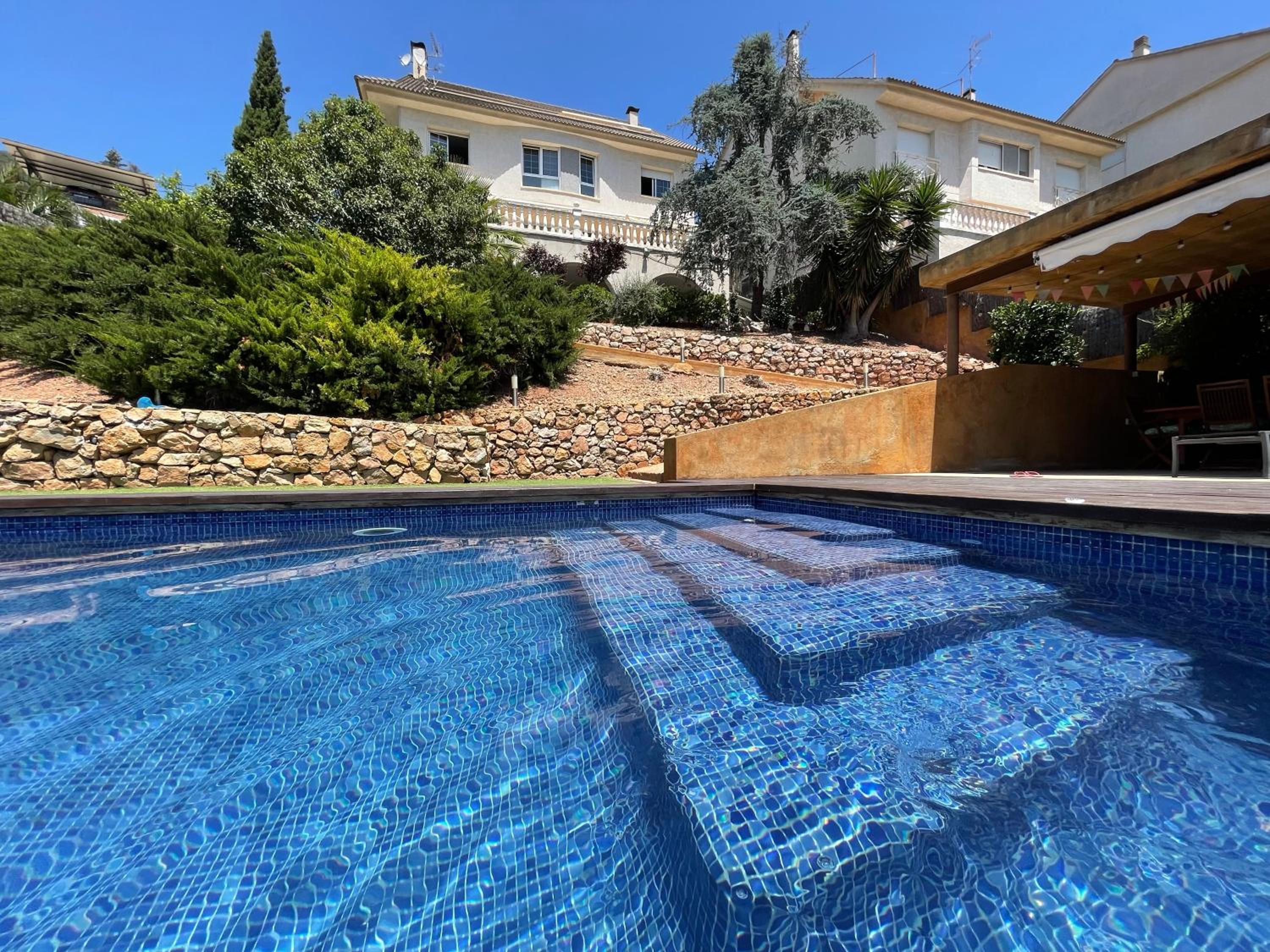 Sunny forest Villa near Barcelona