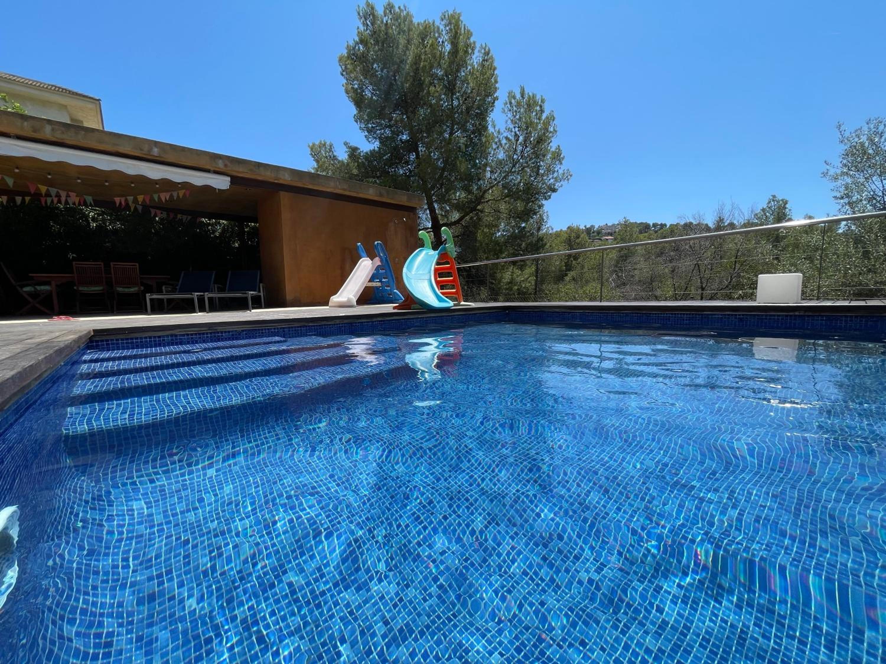 Sunny forest Villa near Barcelona
