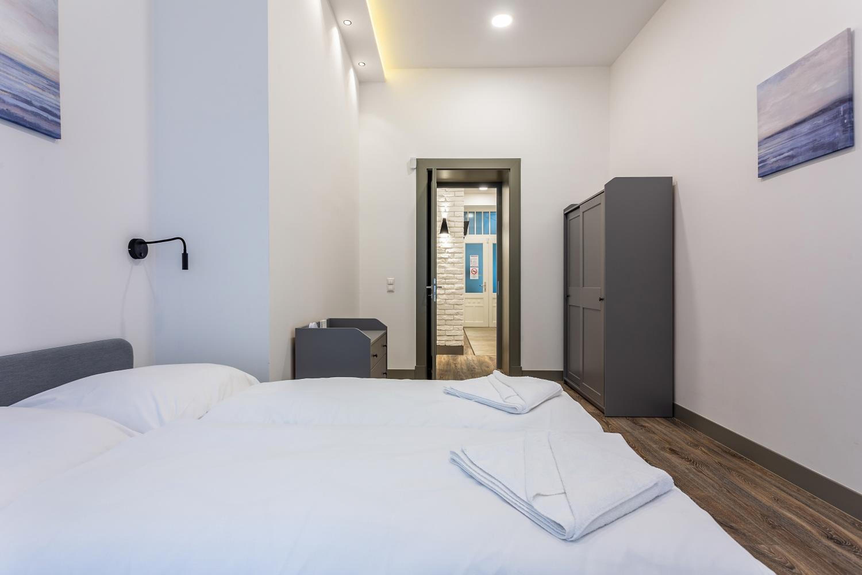 Alder Bridge Apartment