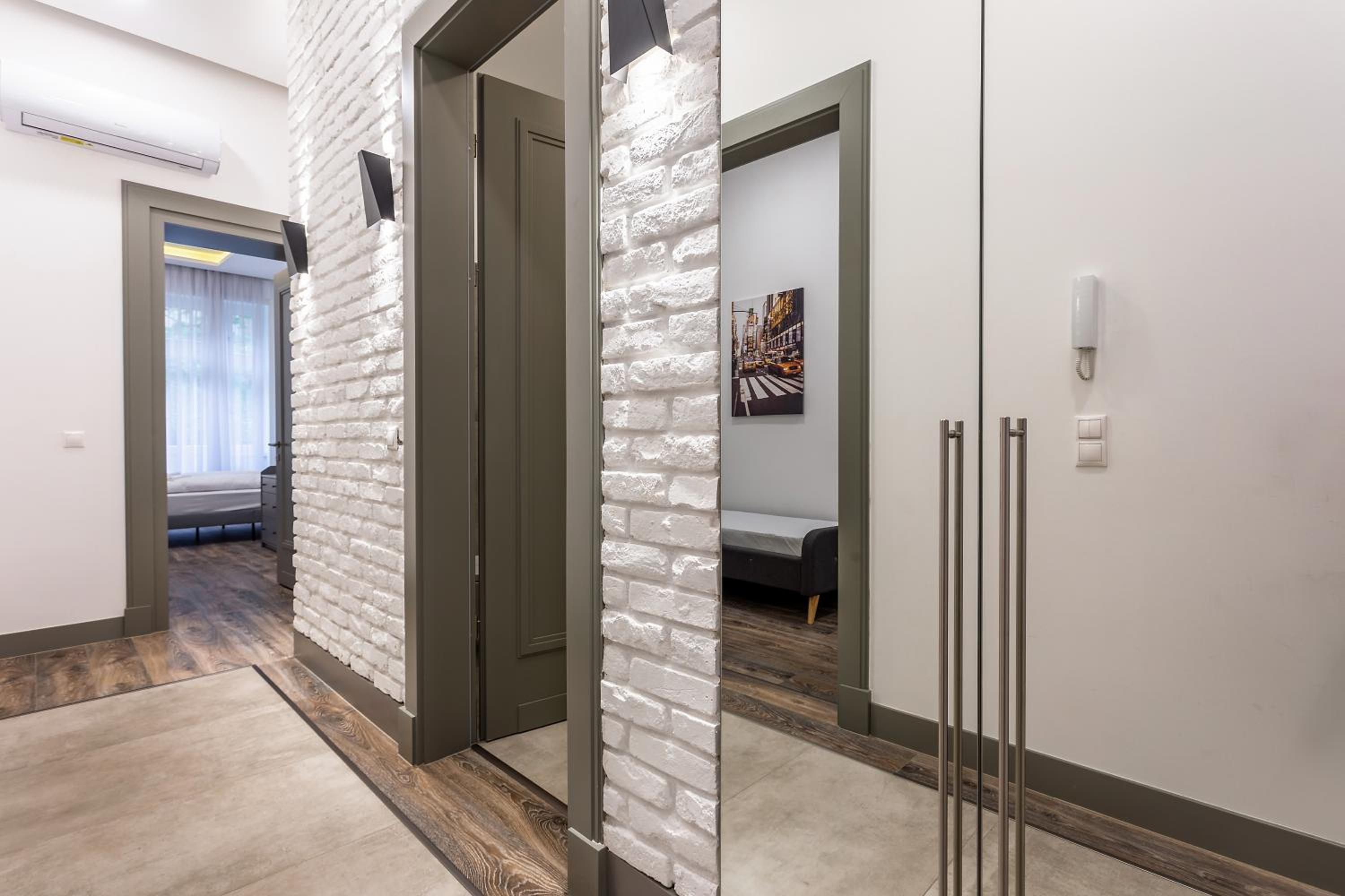 Alder Bridge Apartment
