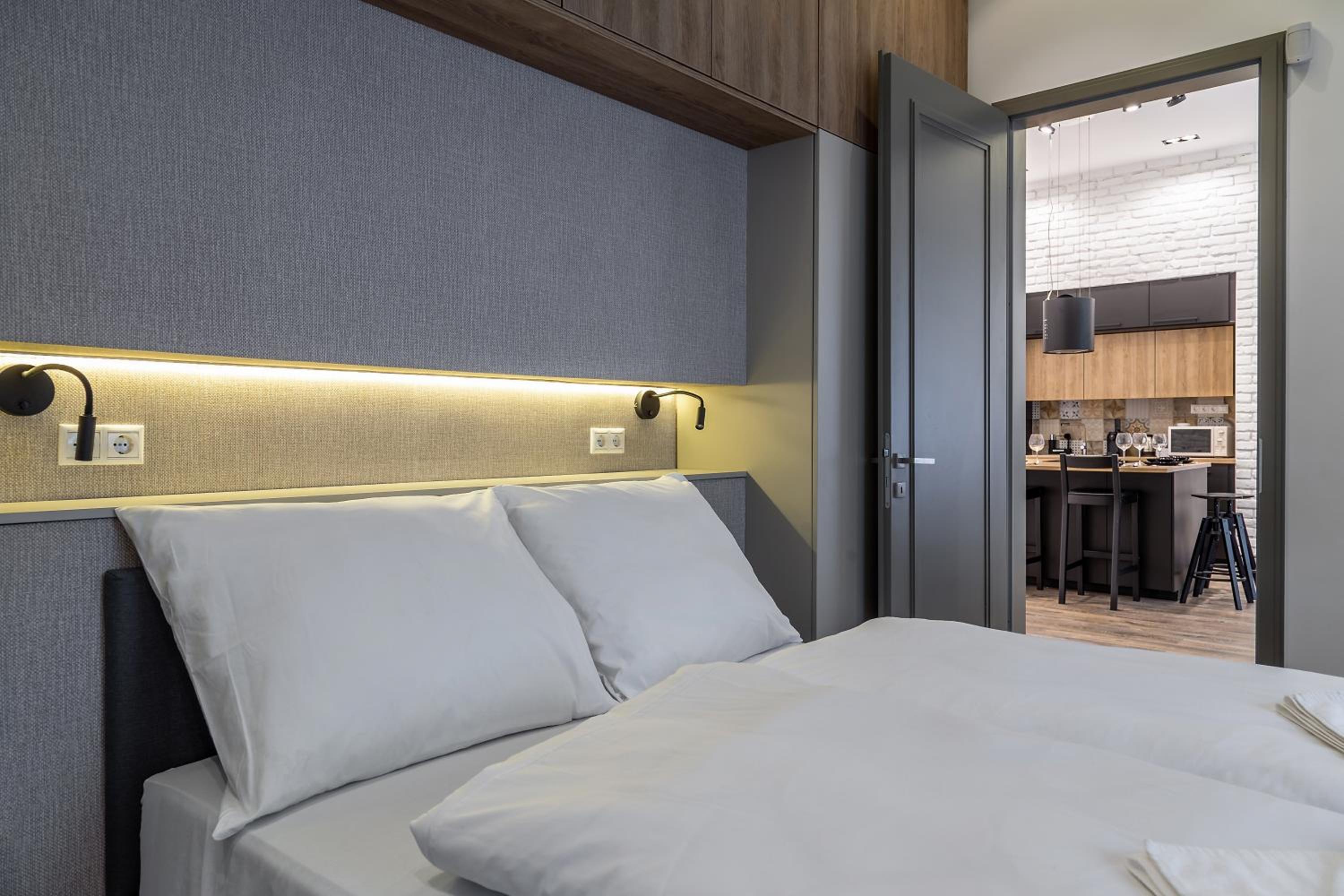 Alder Bridge Apartment
