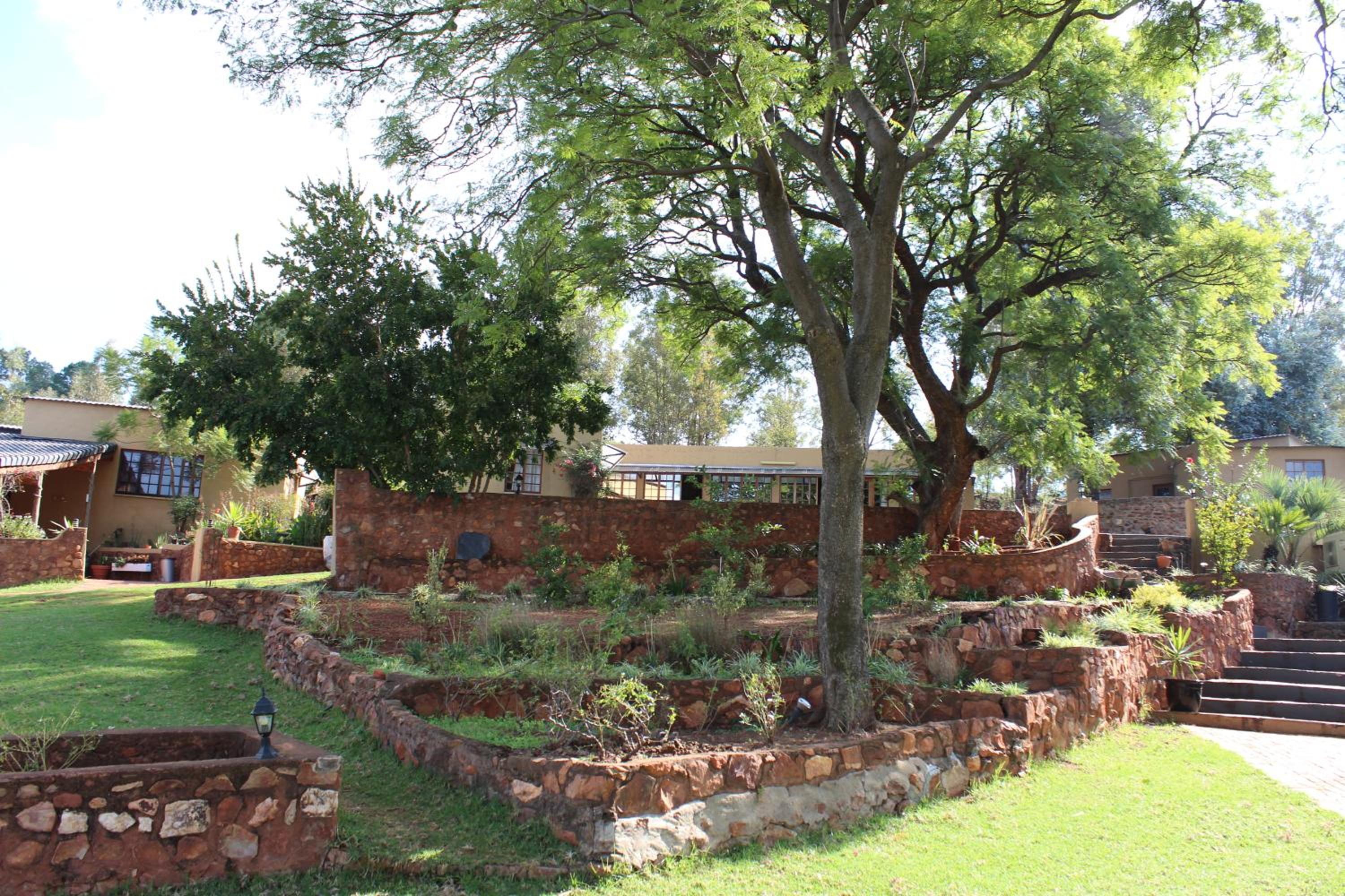 The Cradle Berry Farm view 4
