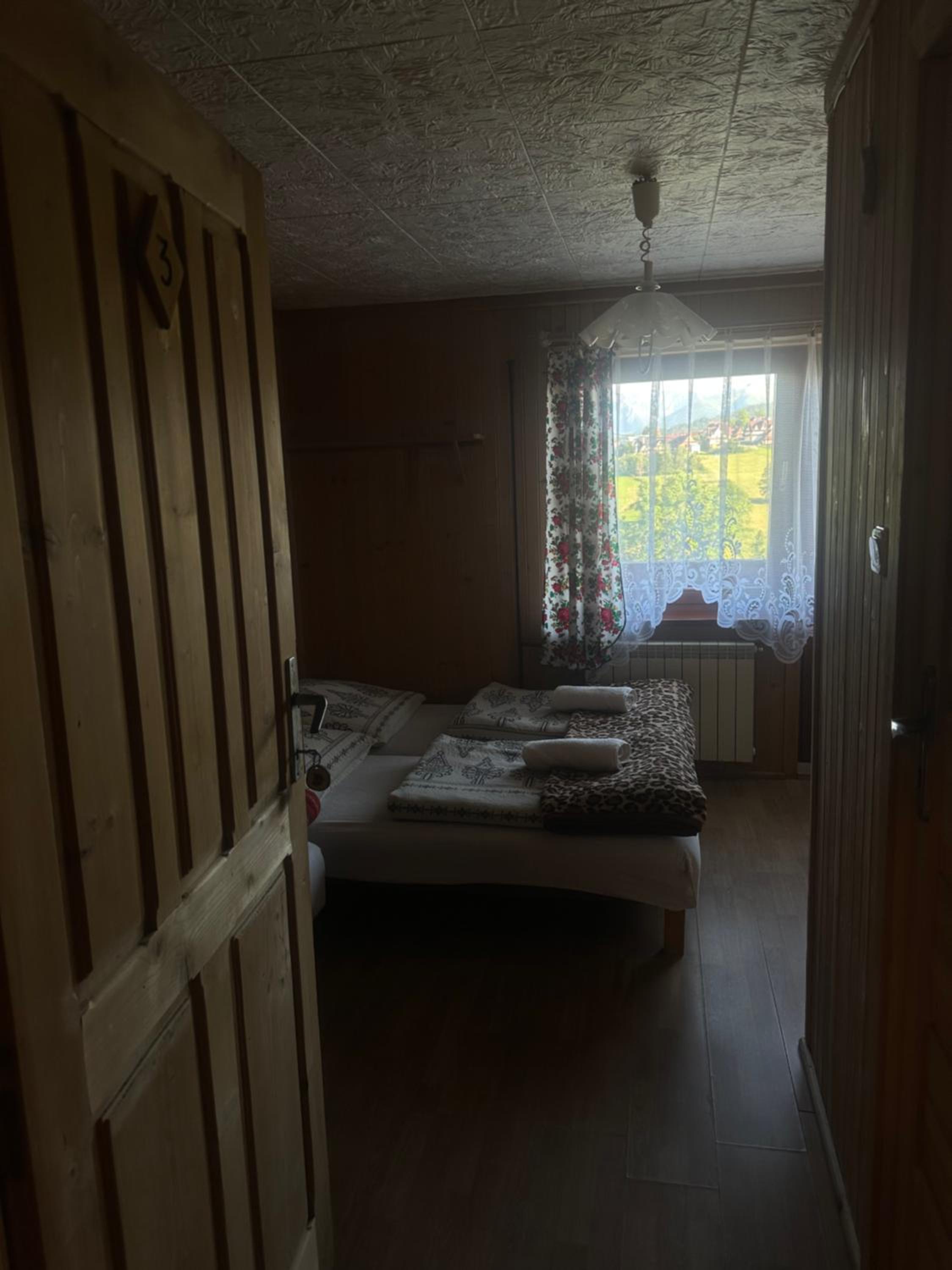 Photo 33