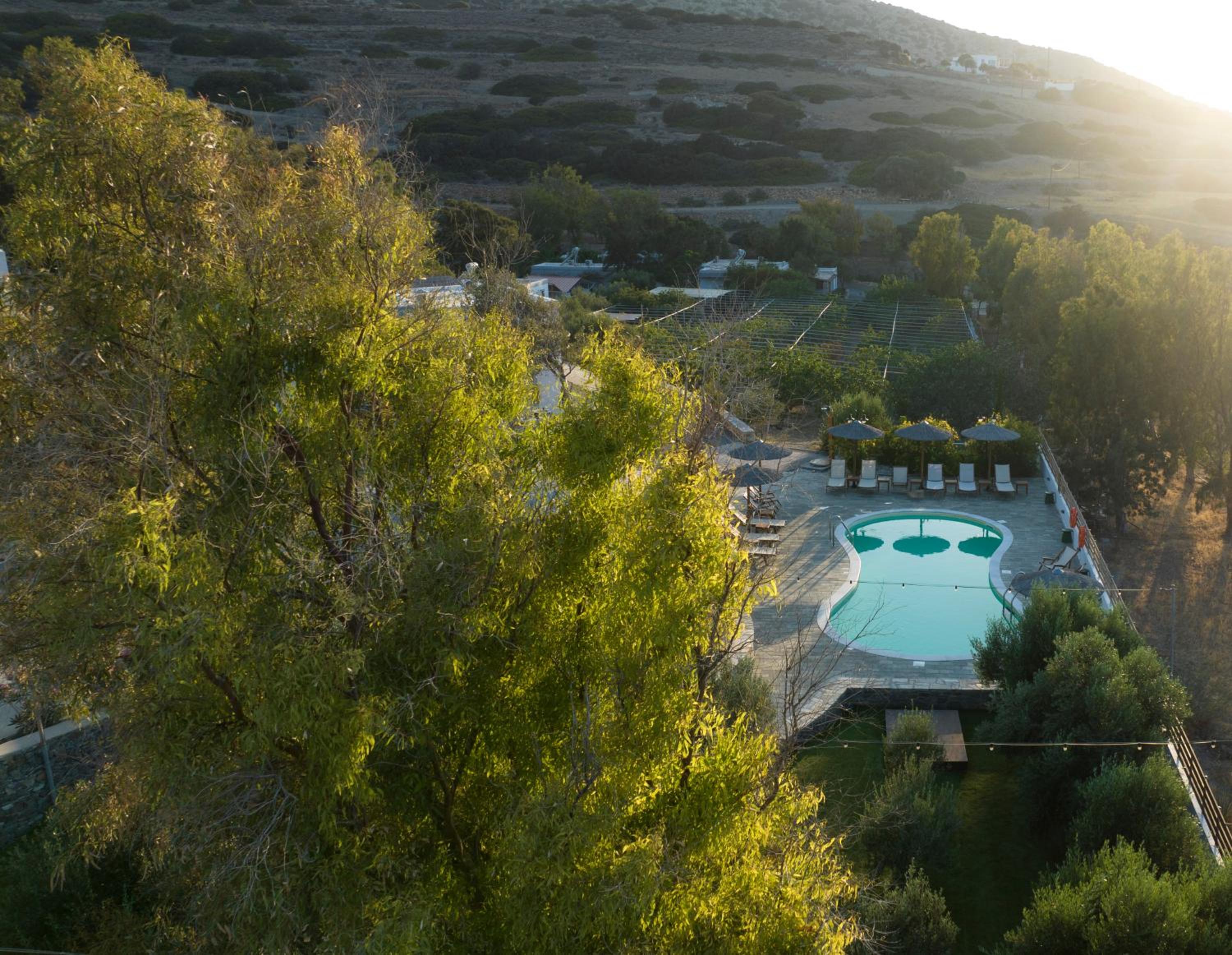 swimming pool