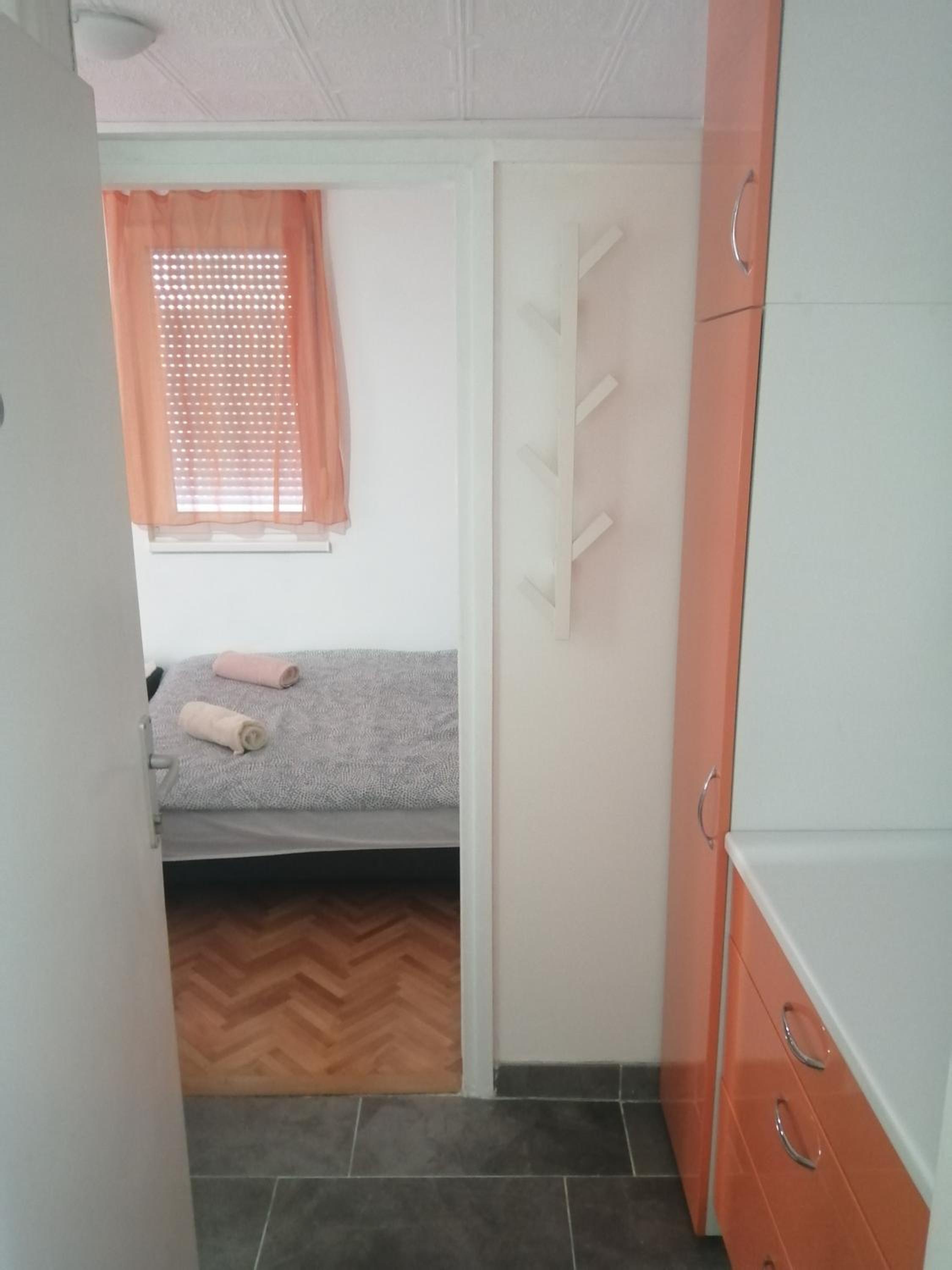 Apartman studio Oranž view 5