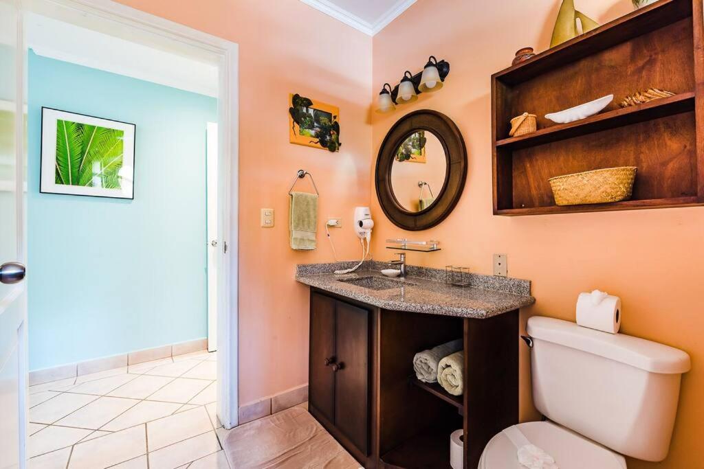 Sunrise 17-Tropical Three Bedroom Condo!