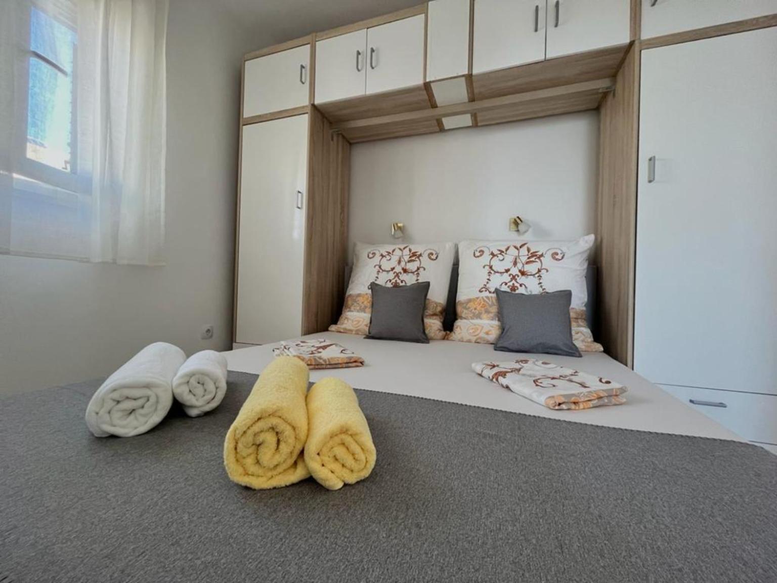 Apartments Sea View view 4