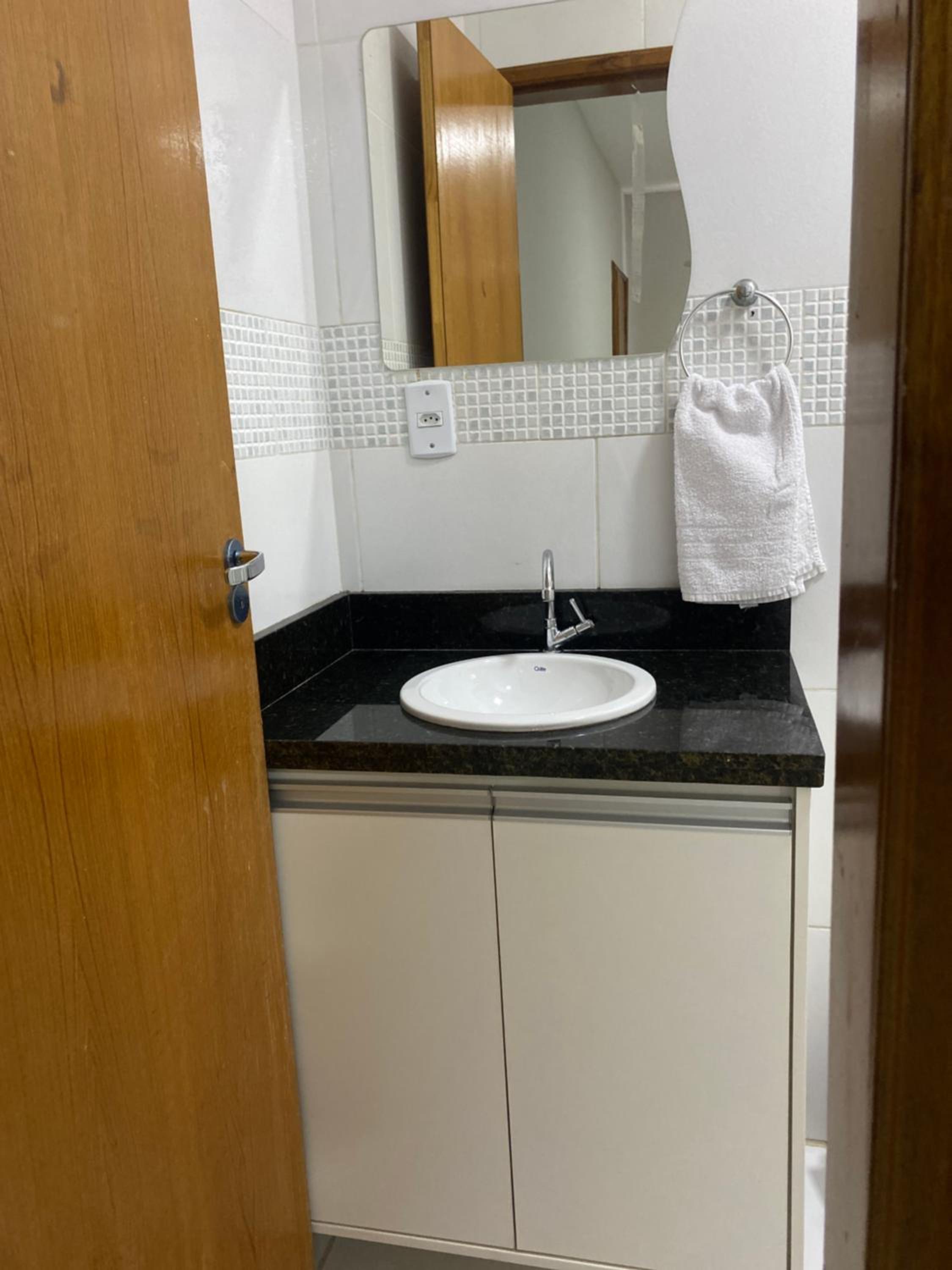 Até 10 pessoas, próx. ao shopping, ar condicionado, garagem apt A