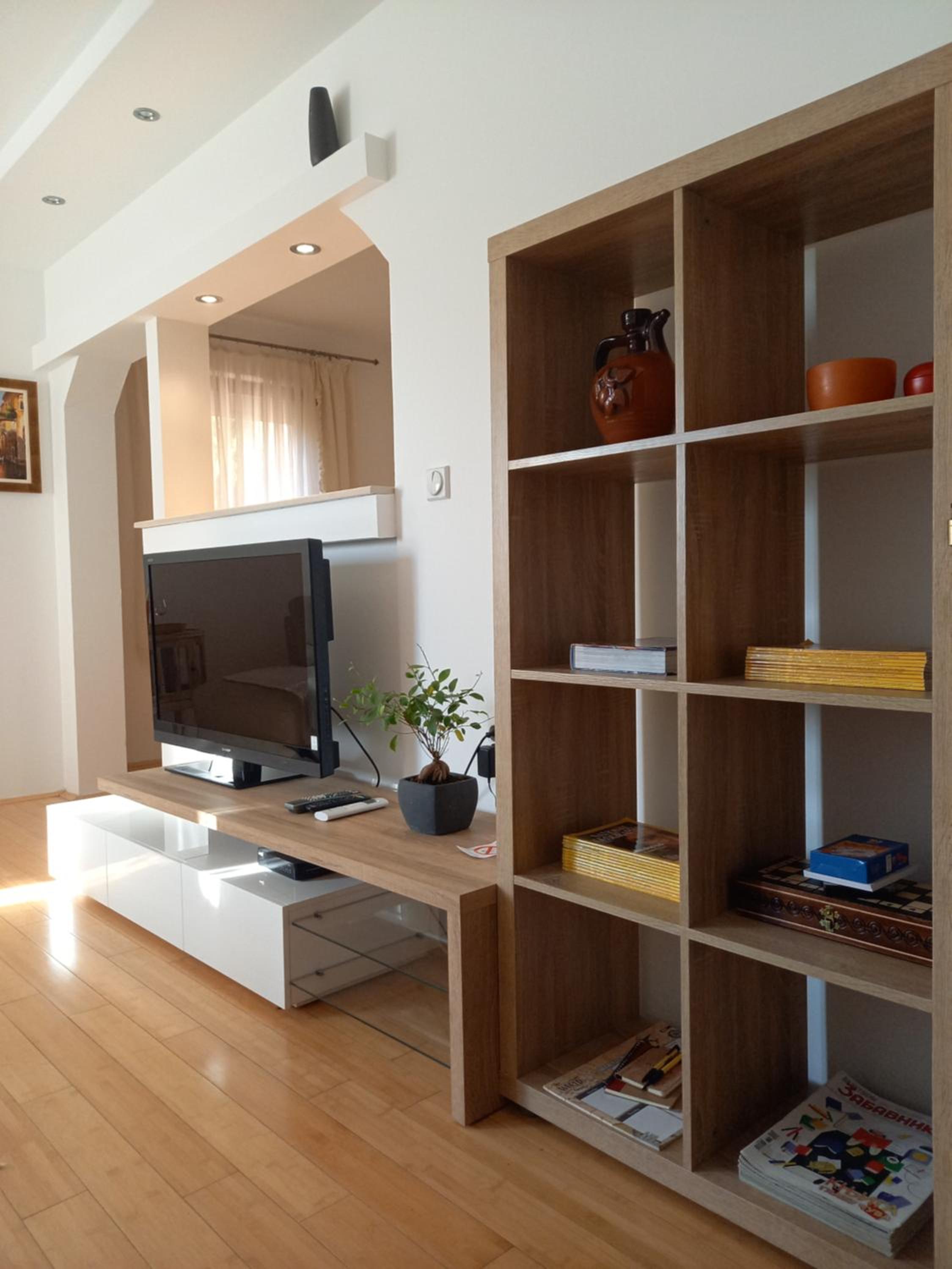 Matisse Apartment Airport view 2