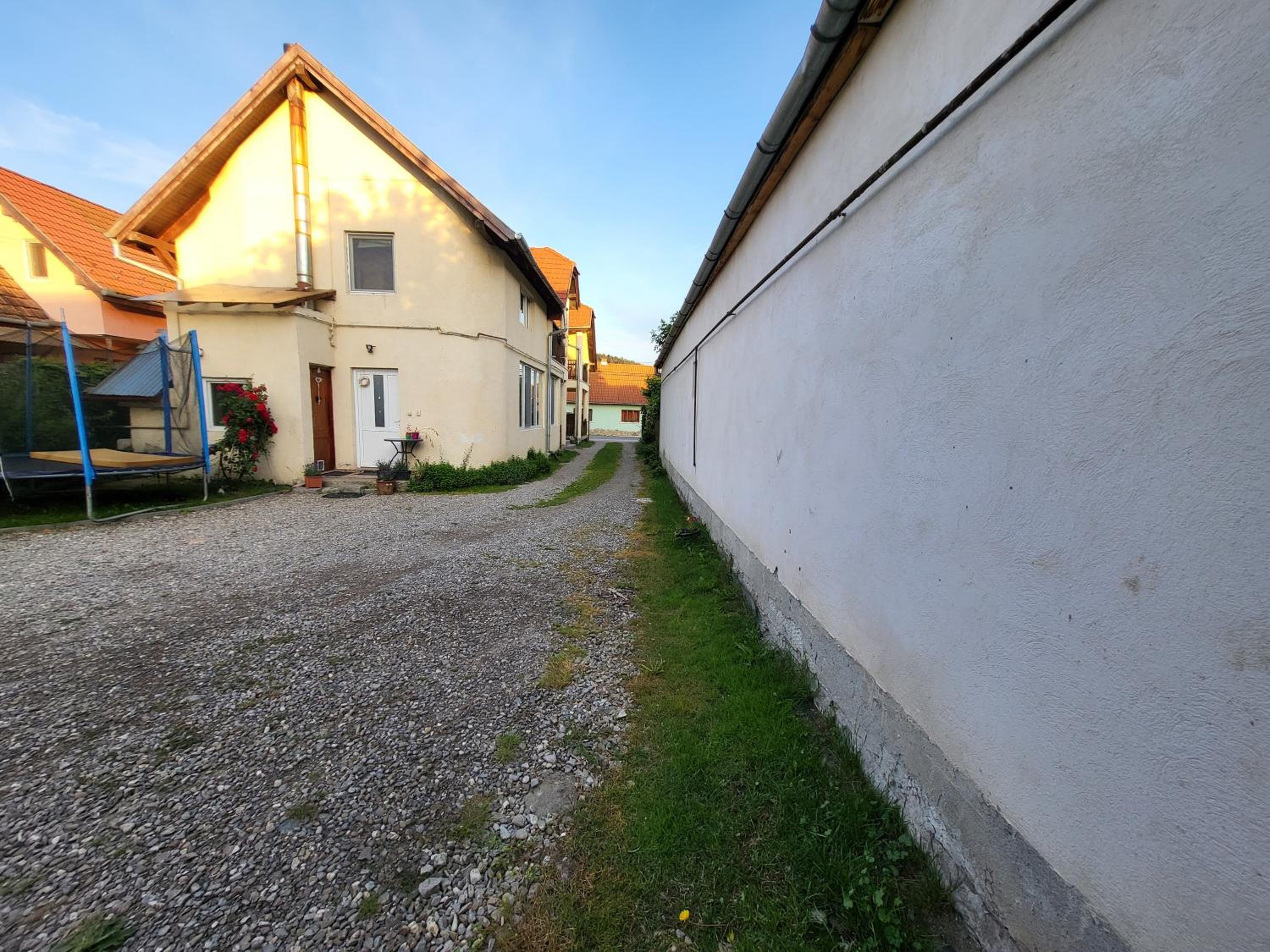Photo 47