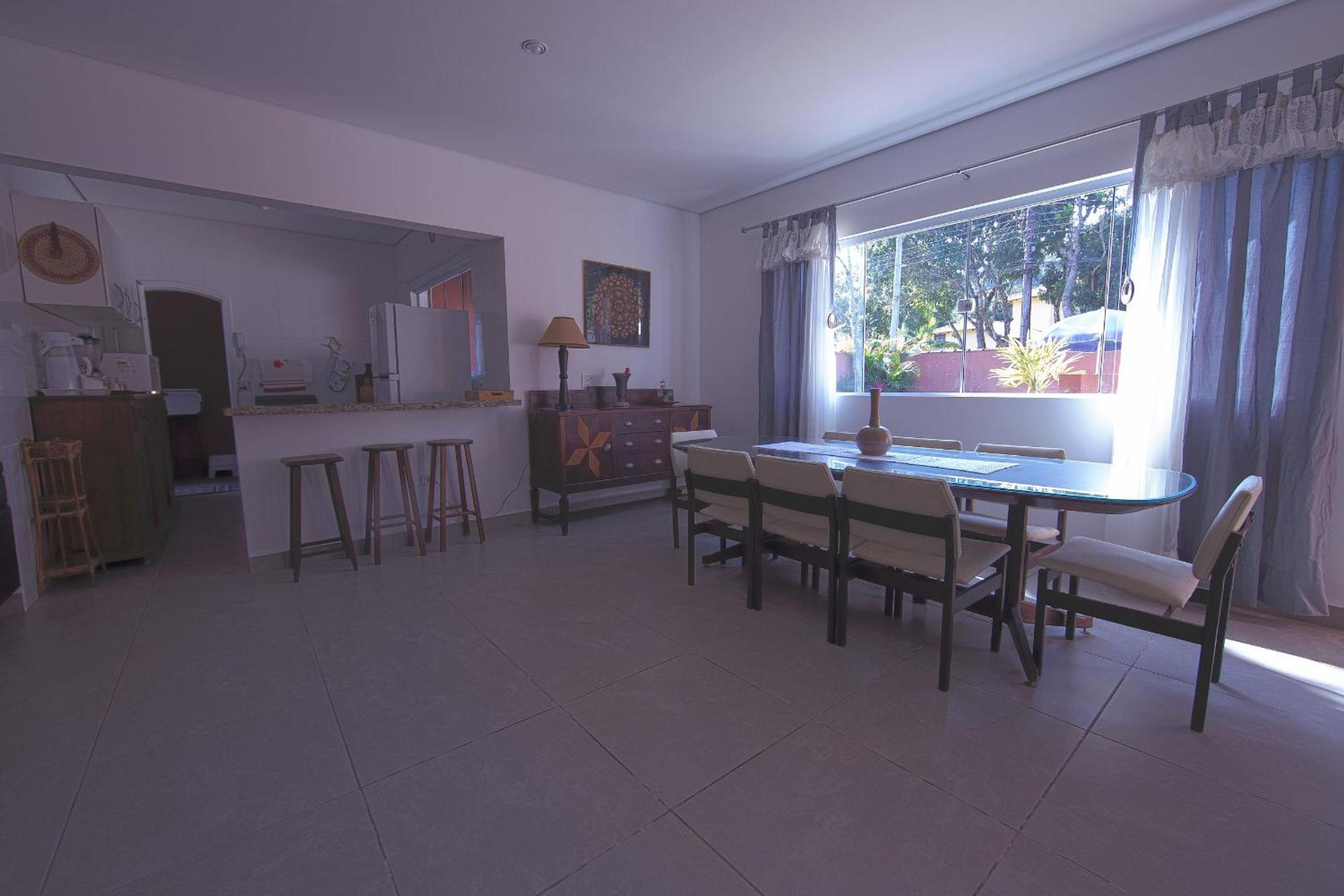 4 dorm com piscina a 350 m de Camburizinho