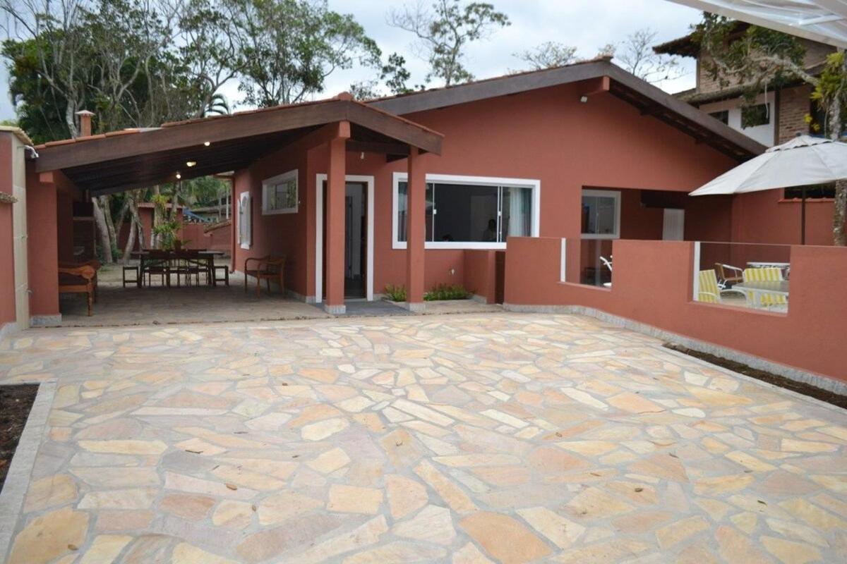 4 dorm com piscina a 350 m de Camburizinho