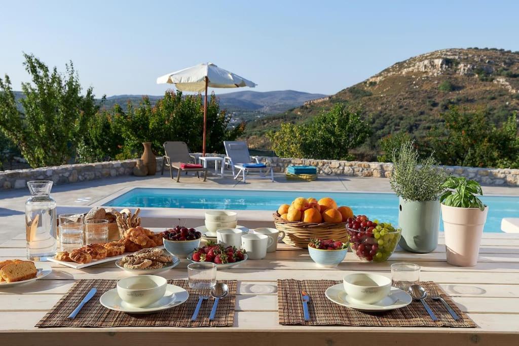 Villa Kanaki Private Pool Villa for Familes and Groups