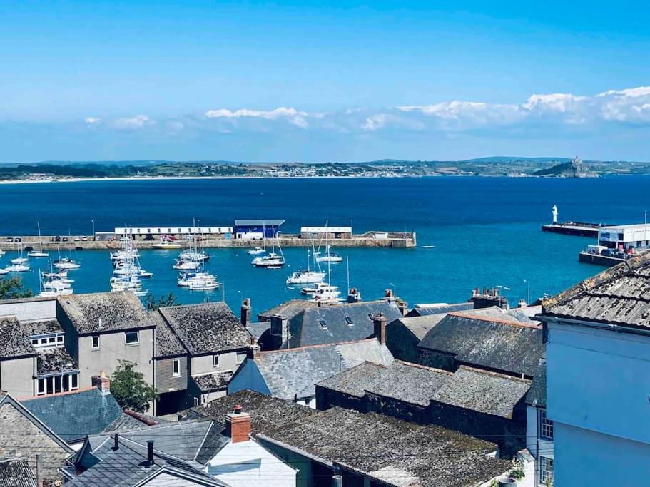 3 Bed, sea views, central Penzance,newly renovated view 4