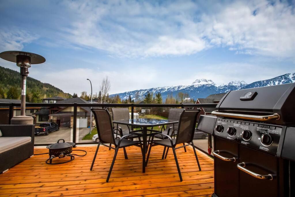 The best 2 bedrooms suite in Revelstoke!