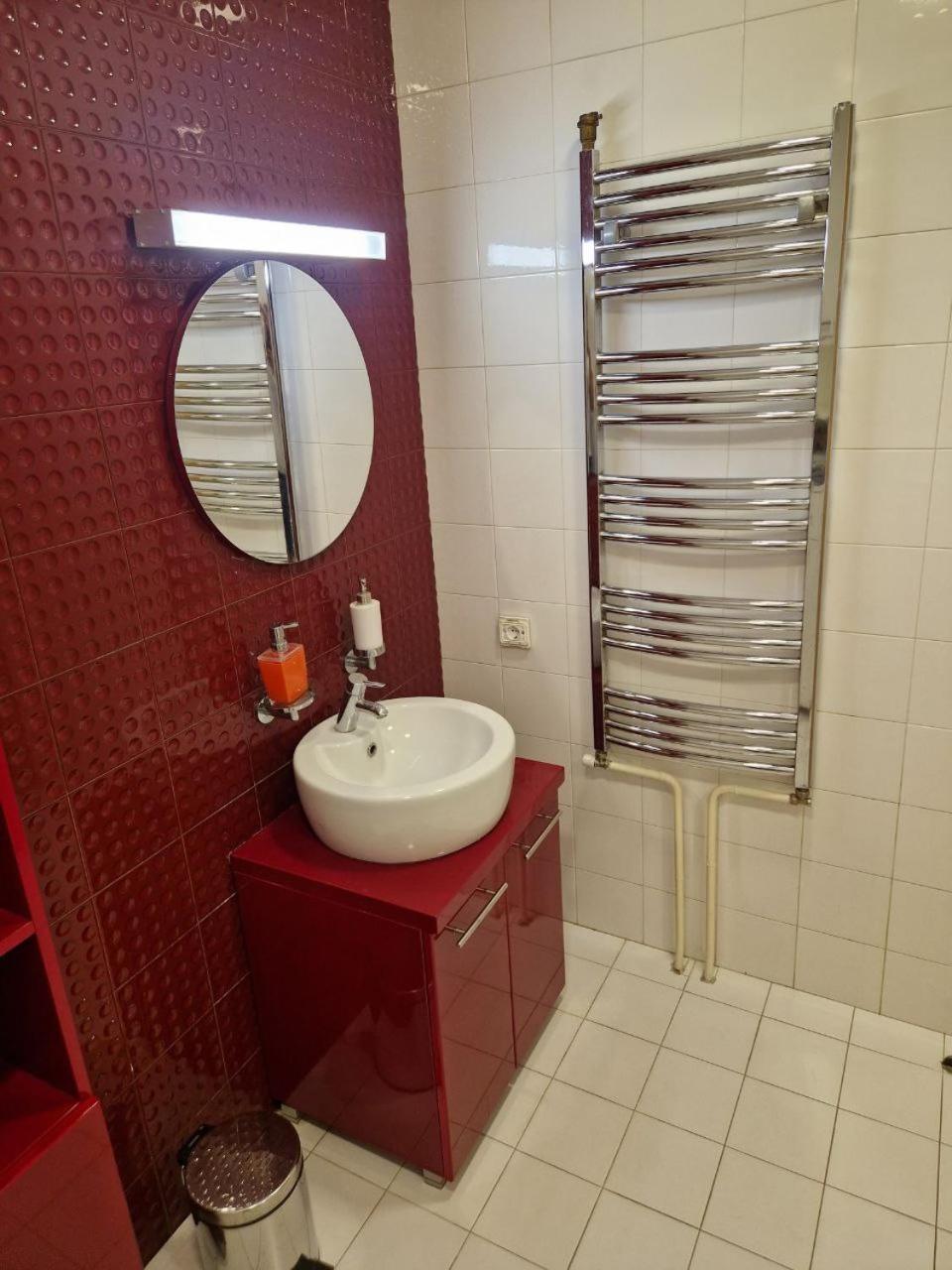 STATUS Superior Apartments