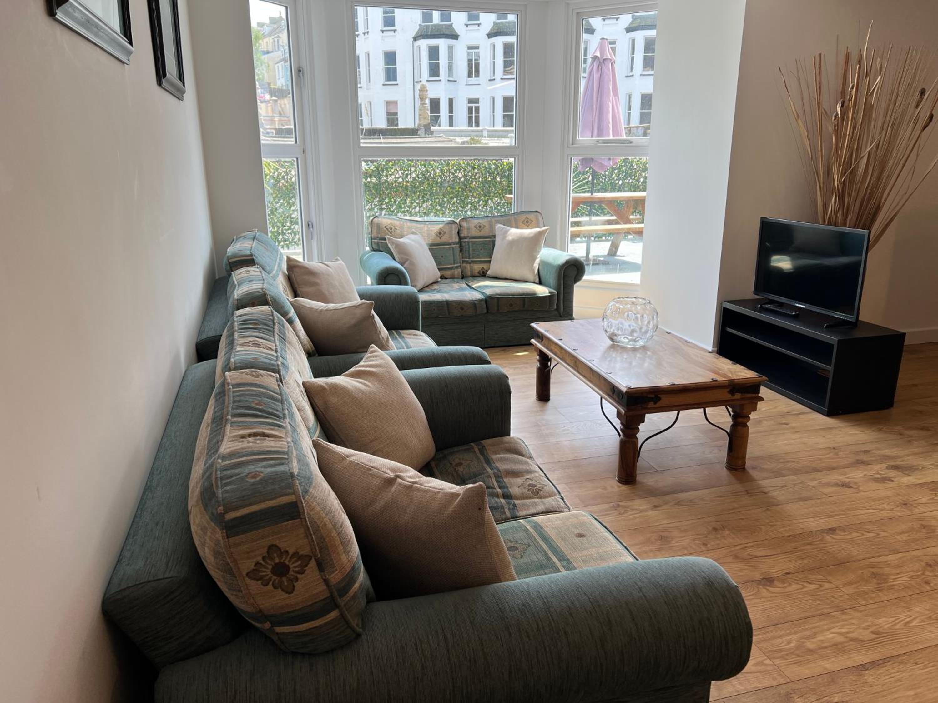 Beautiful Apartment,no 1, With Parking view 5