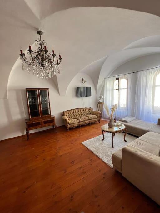 City Center Apartment