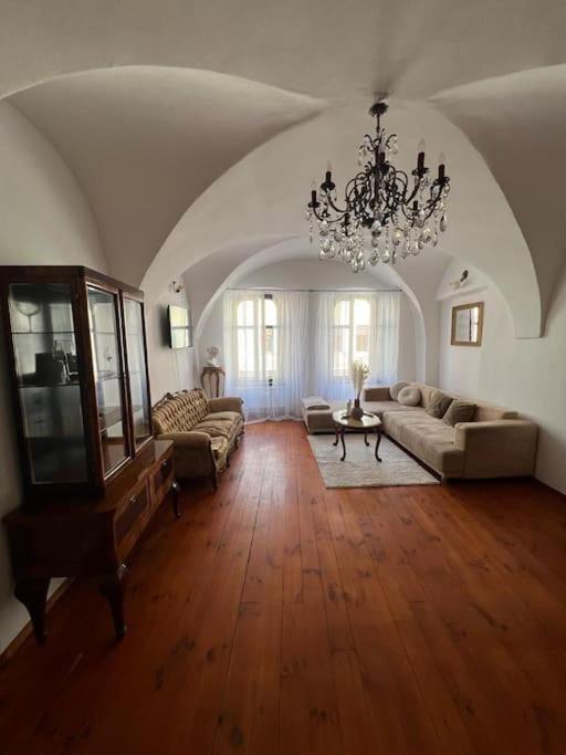 City Center Apartment