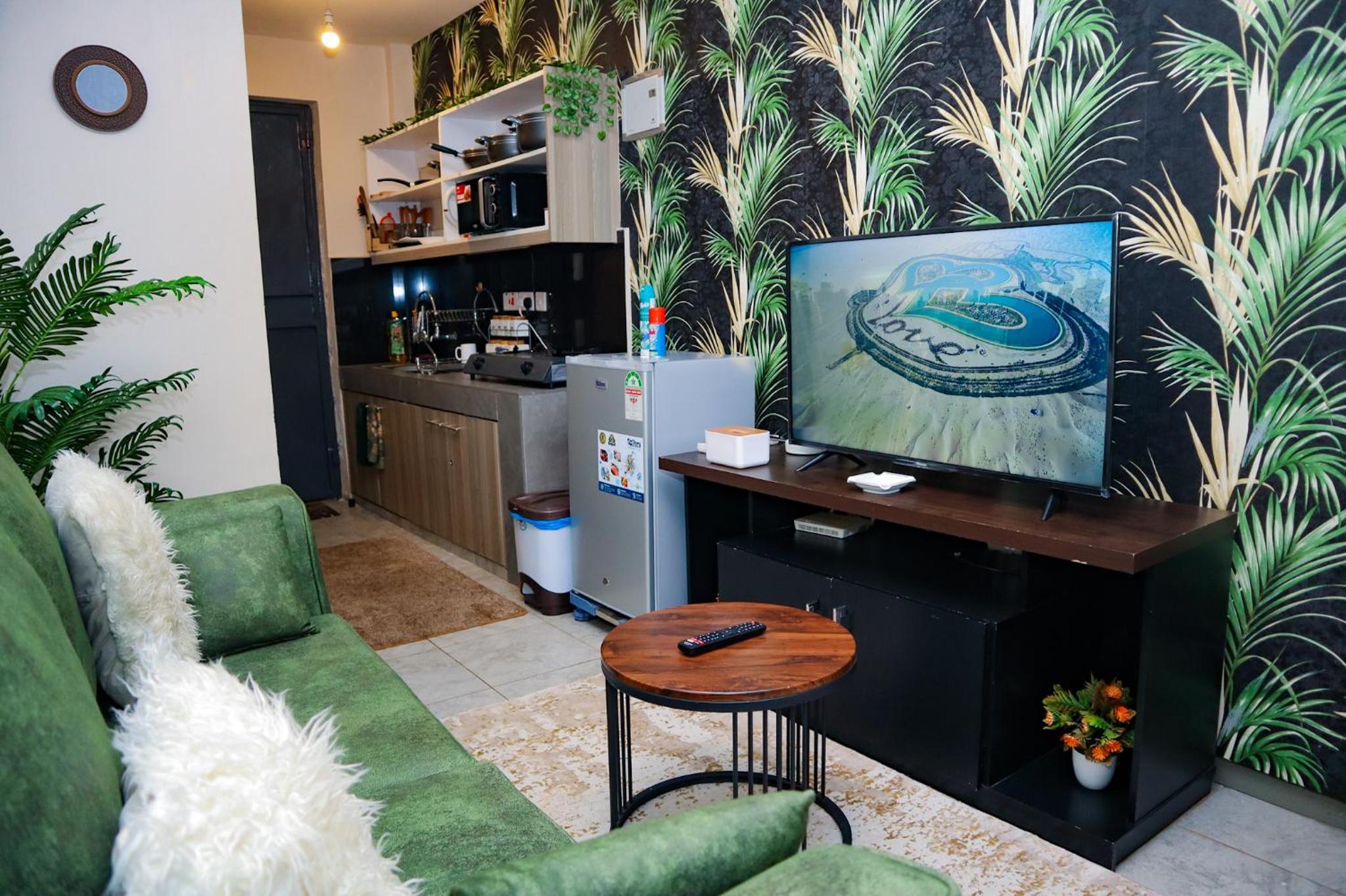 Tropical Jungle - Thika Road Cribs view 2