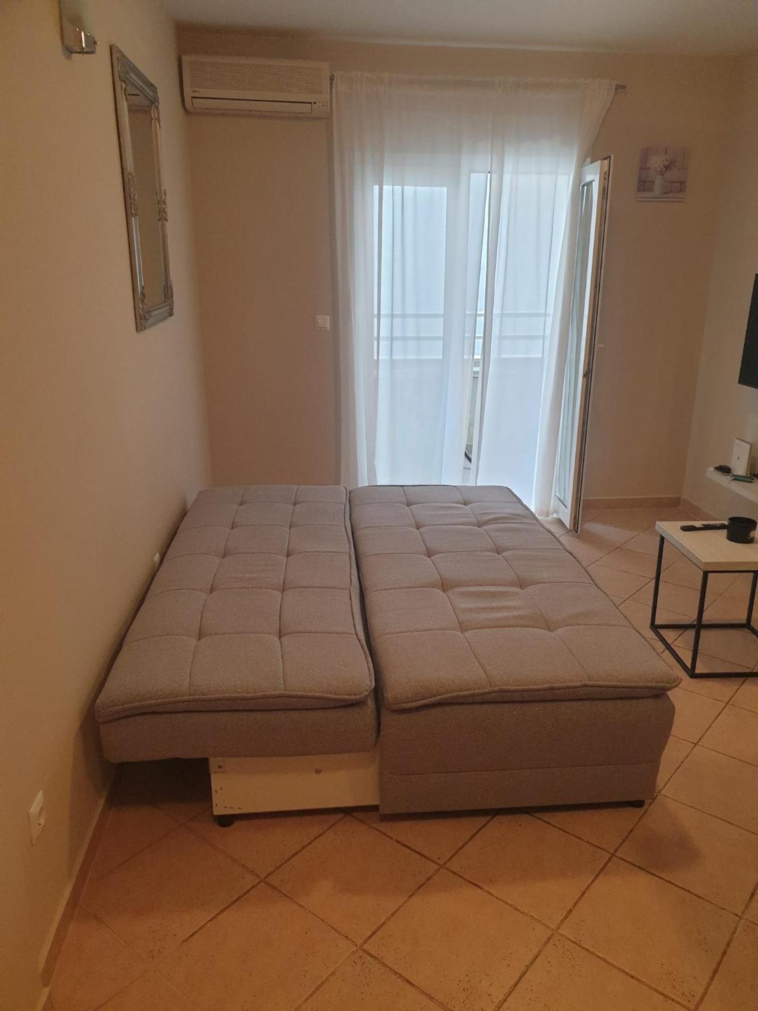 Ugodan stan u Baškoj Vodi, blizina mora i centra+P photo 2