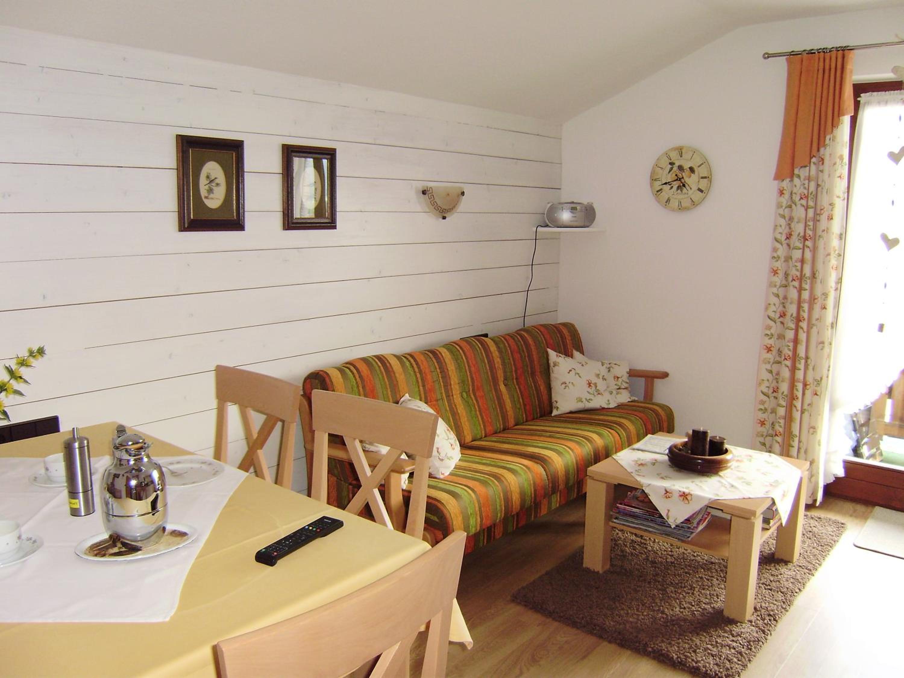 Haus Christl Reit im Winkl, Kostenloser Parkplatz, Spülmaschine, 5 Minuten zum Ortszentrum, ruhige Lage, Wlan