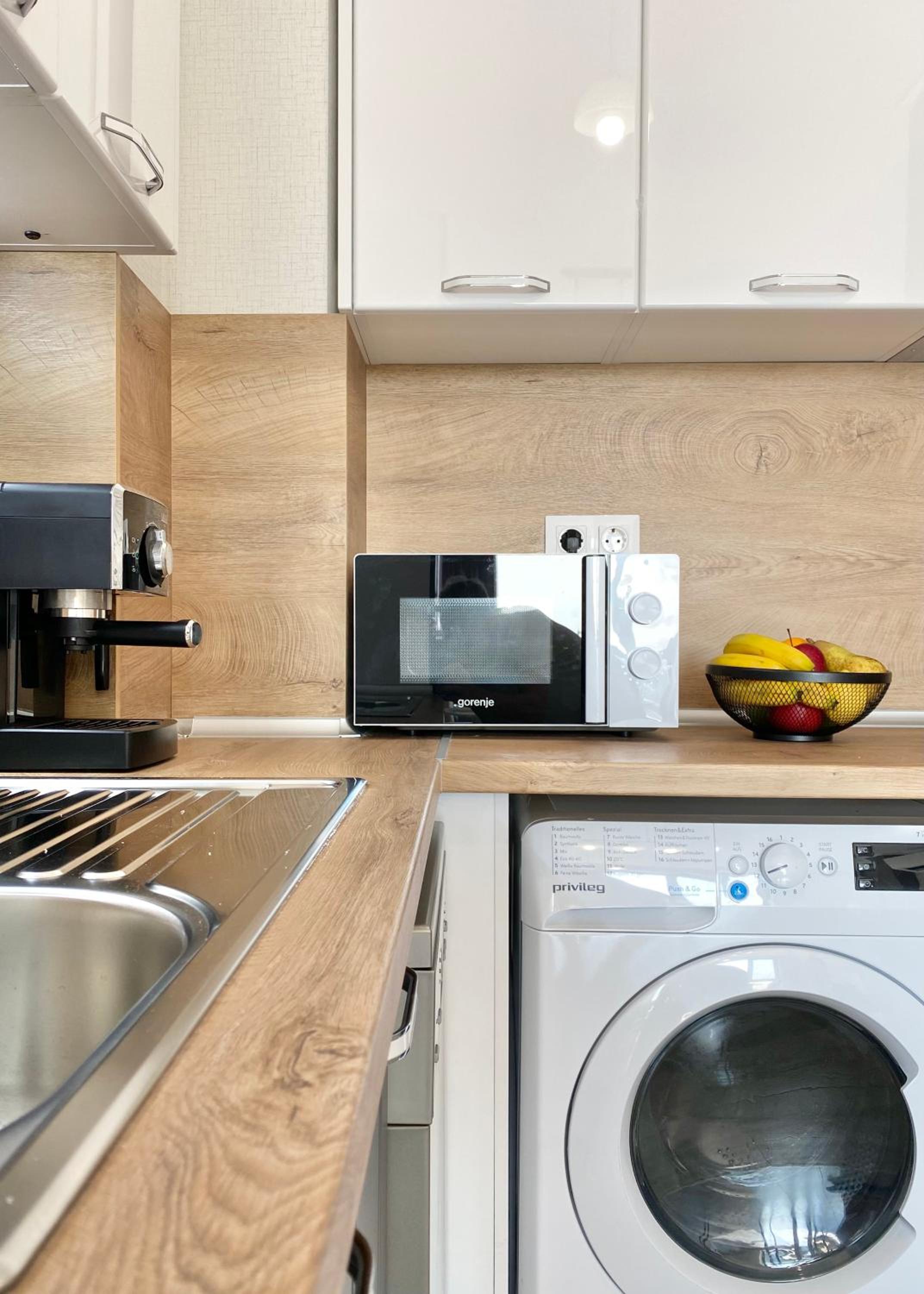 Private Apartment for 4 Guests and Parking