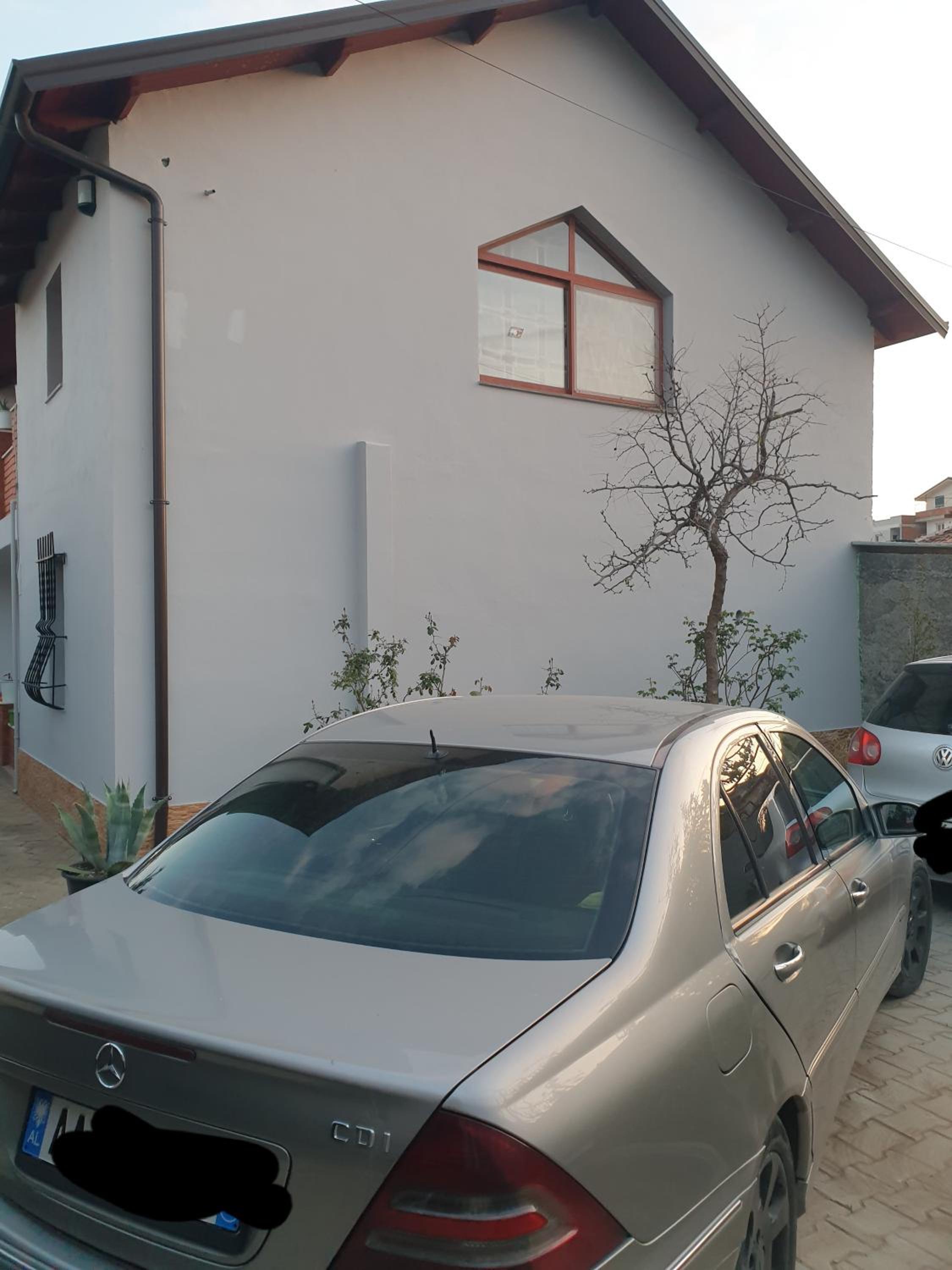 Eni's Villa