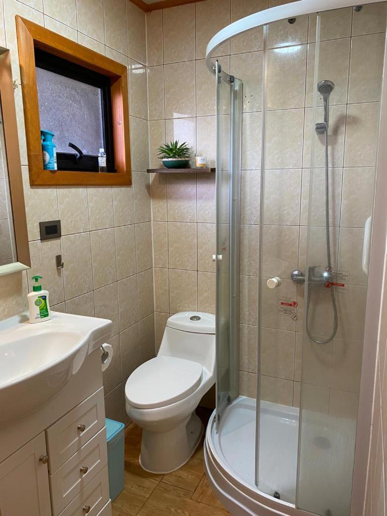 Habitación doble con baño privado Wifi y Tv Cable - Habitación 02, los Pellines 1325
