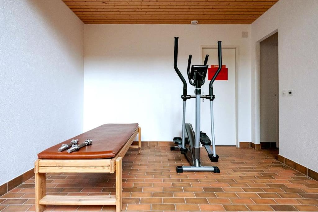 Small but WOW! Studio with pool @ the central lake