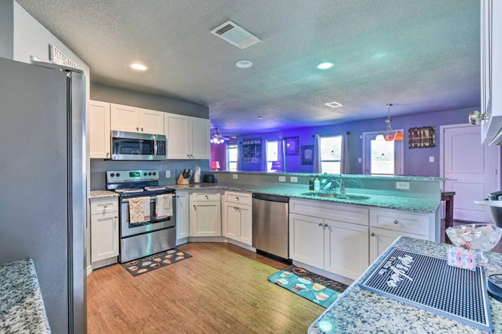 Luxury Modern Home near Downtown Dallas/Arlington view 2