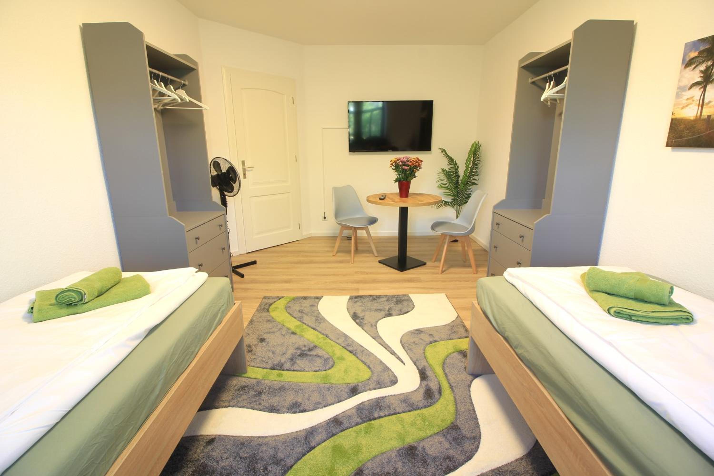 Dresden Vacations - LORI Ferienwohnung Monteurszimmer WLAN TV Dresden - Property Image 4